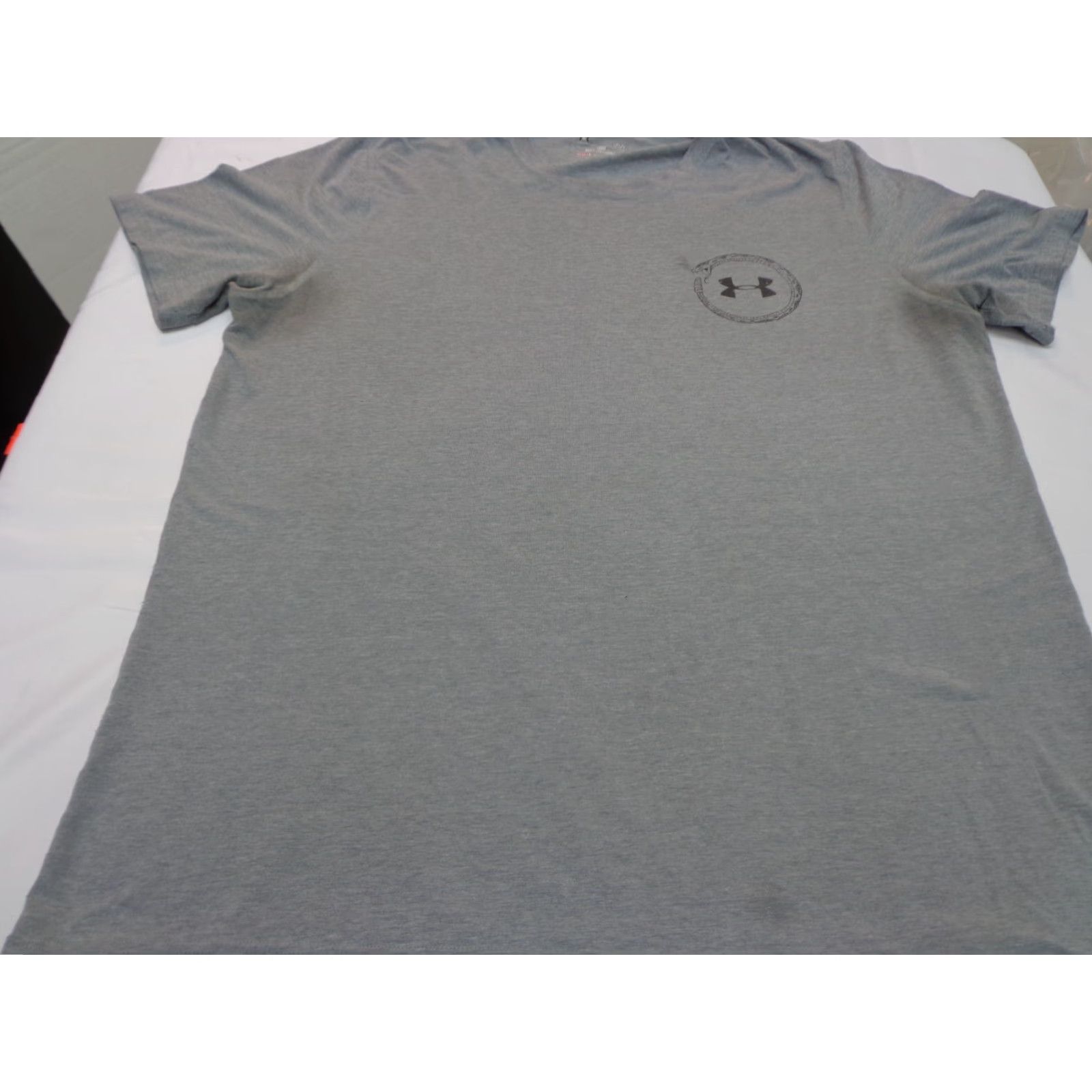 Under Armour Under Armour Shirt Men L Gray Short Sleeve Crew Neck Pullover Lightweight Stretch Tagless Activewear T Shirt Size US L / EU 52-54 / 3 - 3 Thumbnail