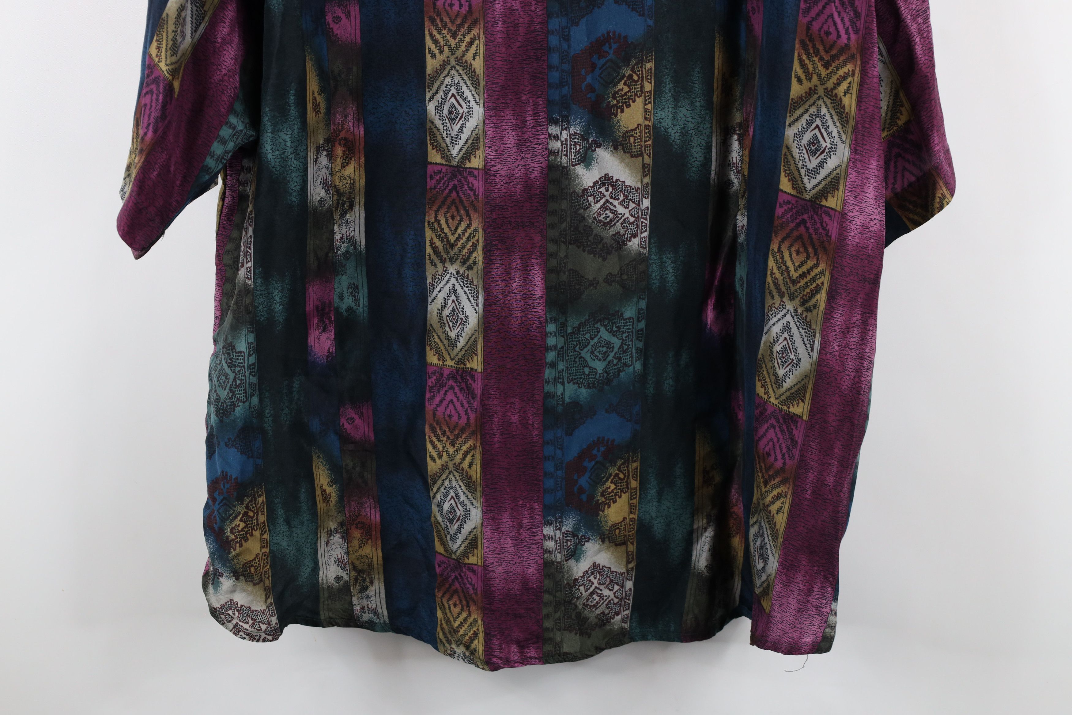 Vintage Vintage 90s Streetwear Southwestern Baggy Fit Button Shirt Size US XL / EU 56 / 4 - 10 Thumbnail
