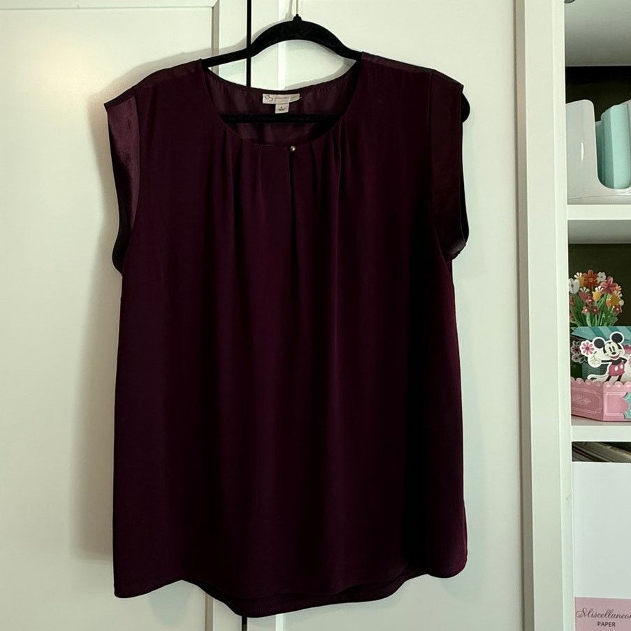 Other Dressbarn Burgundy Blouse Women Sleeveless Satin L - A021 Size L / US 10 / IT 46 - 2 Thumbnail