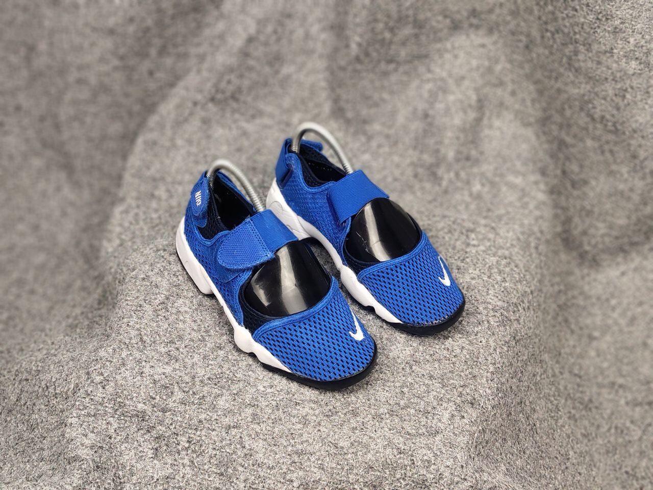 Nike Vintage Nike Air Rift Ninja Swoosh Sneakers Sandals Shoes Size US 7.5 / IT 37.5 - 3 Thumbnail