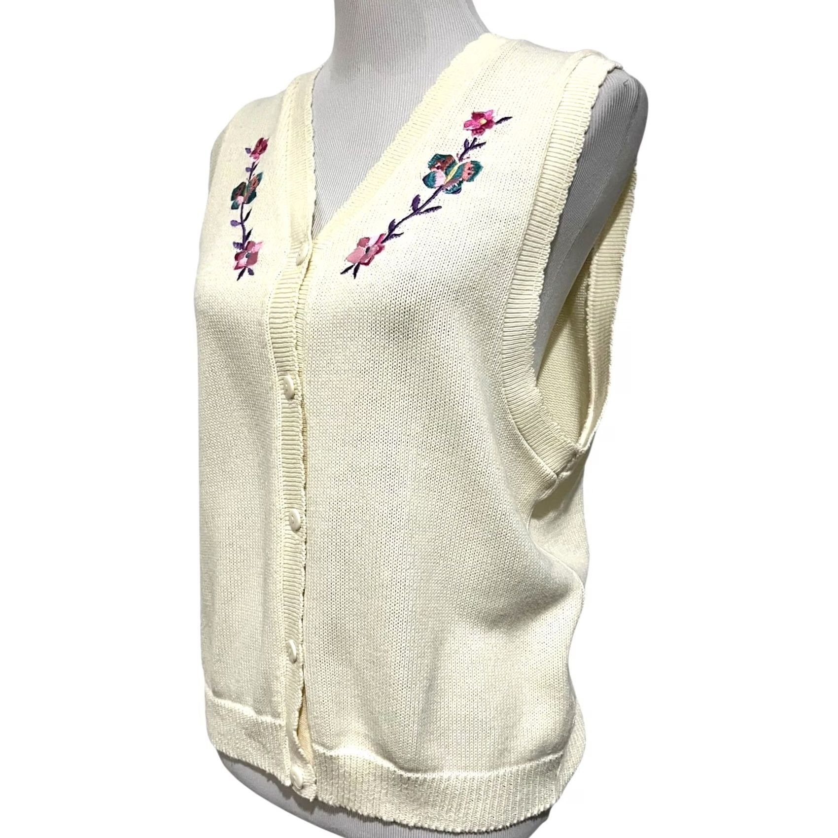 Vintage VINTAGE Women’s Sweater Vest Floral Embroidered Ivory Cream S.G. Sport Sz L USA Size M / US 6-8 / IT 42-44 - 3 Thumbnail