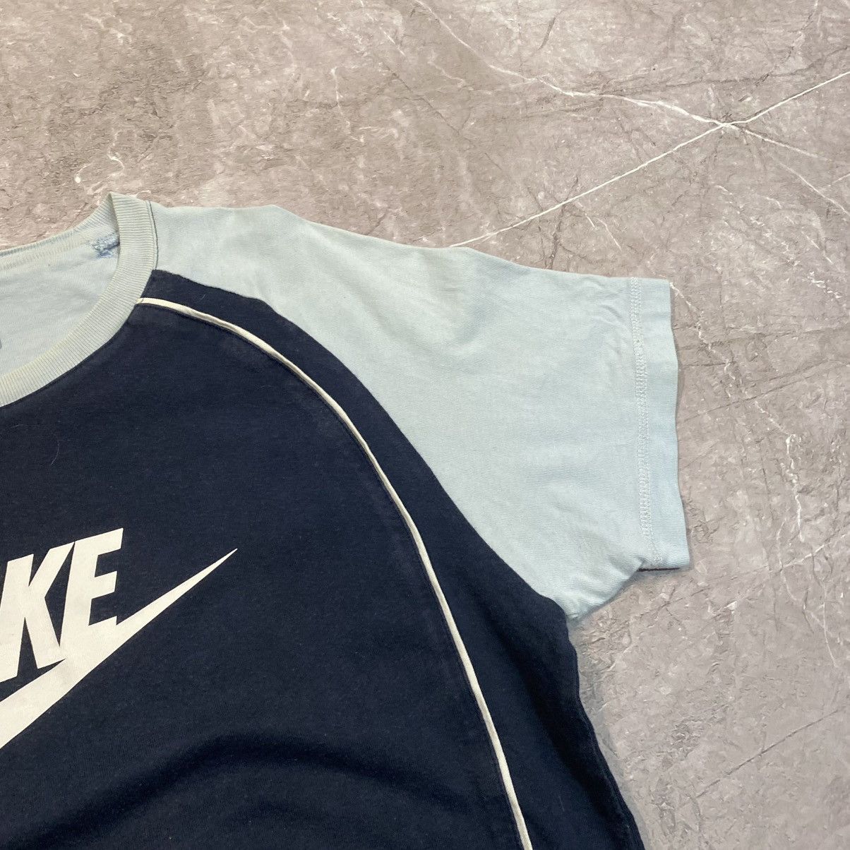 Nike × Vintage VINTAGE NIKE TEE BIG LOGO 00s Size US S / EU 44-46 / 1 - 3 Thumbnail