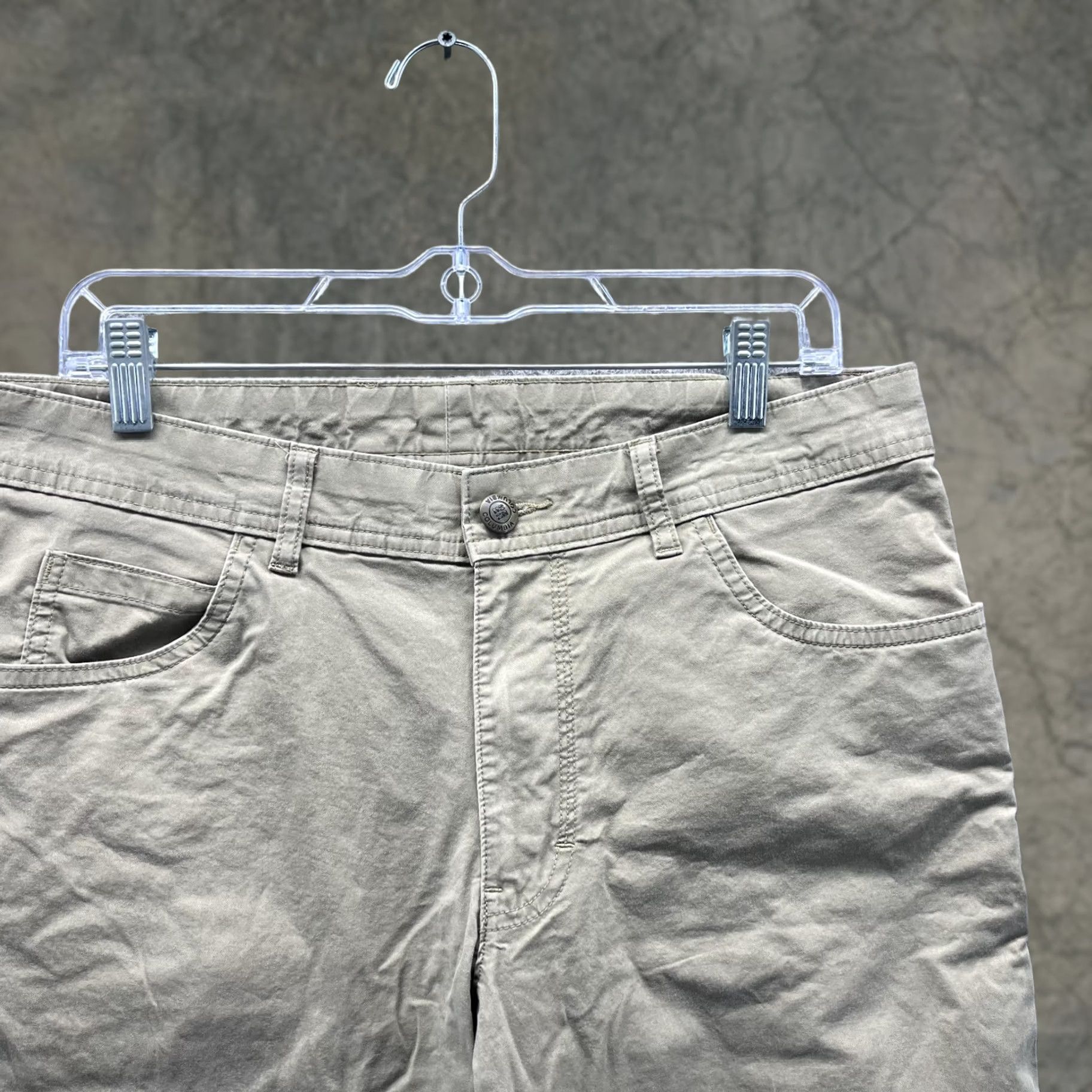 Vintage VINTAGE? No. (But not part of allowed) Size US 34 / EU 50 - 1 Thumbnail