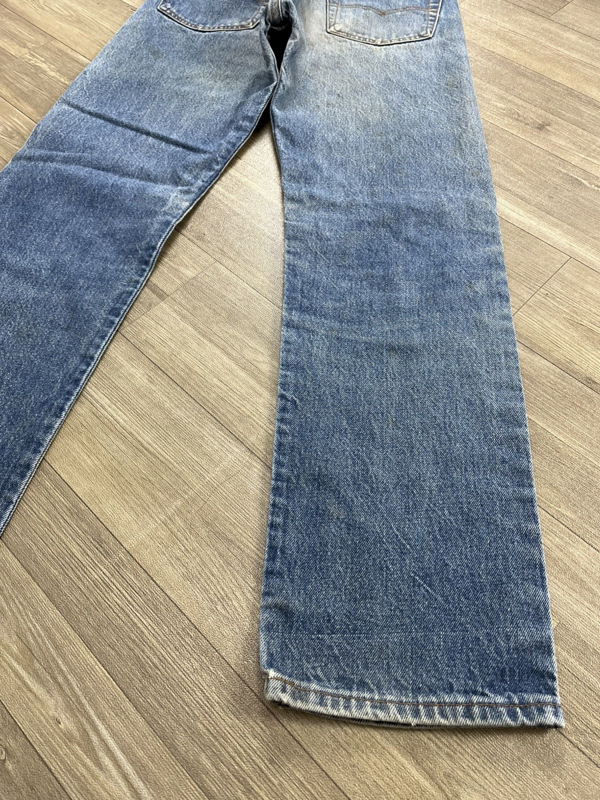Levi's Vintage Clothing 🇺🇸1970s Vintage Levis 501 LVC 29x32 Distressed Blue Jeans Size US 29 - 20 Thumbnail