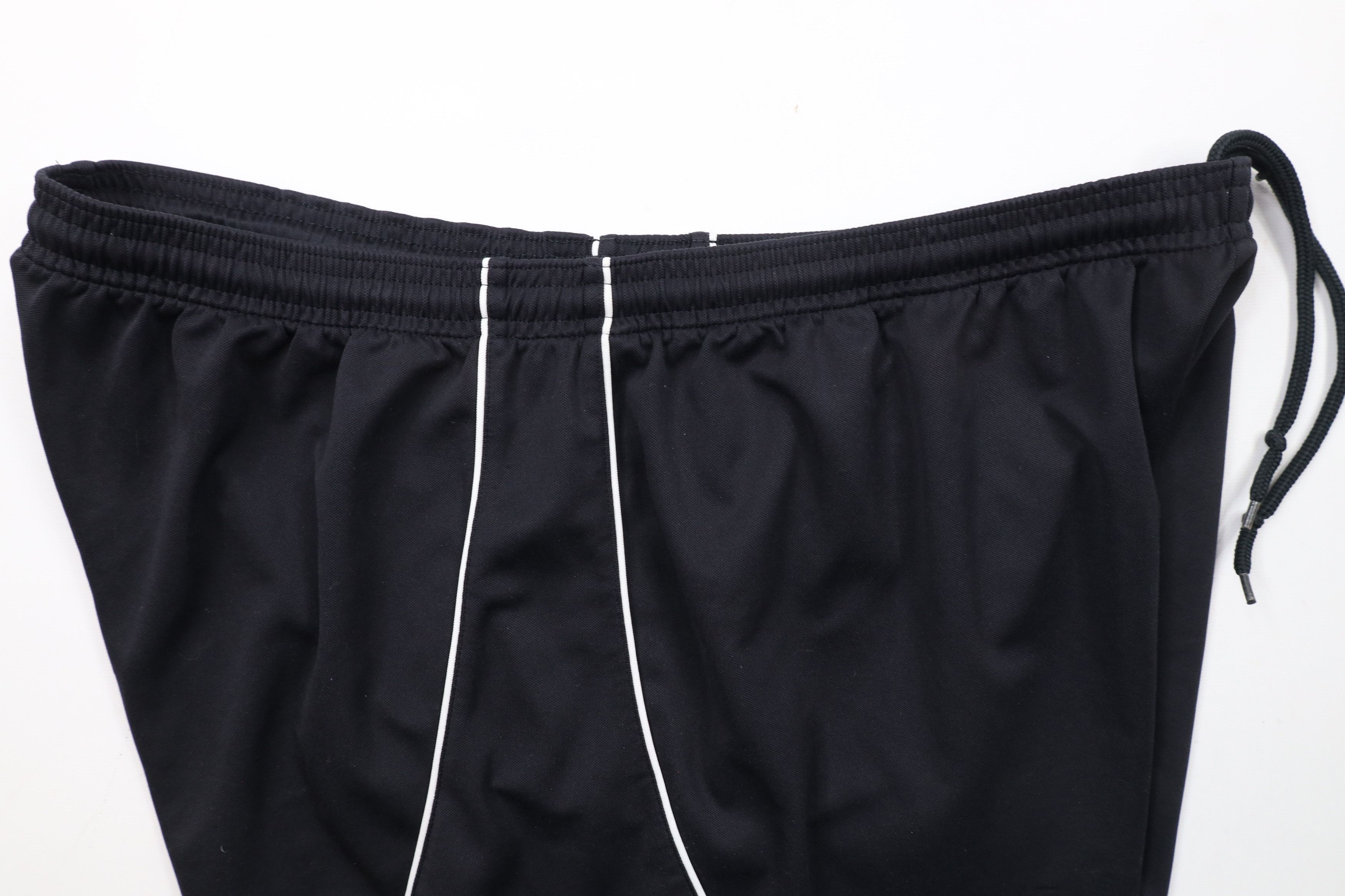 Adidas × Vintage Vintage Adidas Running Jogging Soccer Shorts Black Polyester Size US 36 / EU 52 - 7 Thumbnail