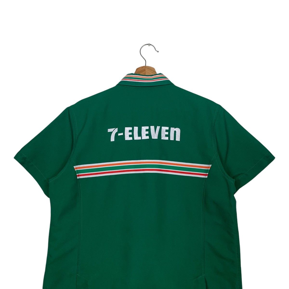 Japanese Brand Vintage 7 ELEVEN Big Logo SS Green Uniform Jacket #2584-C117 Size US M / EU 48-50 / 2 - 17 Thumbnail