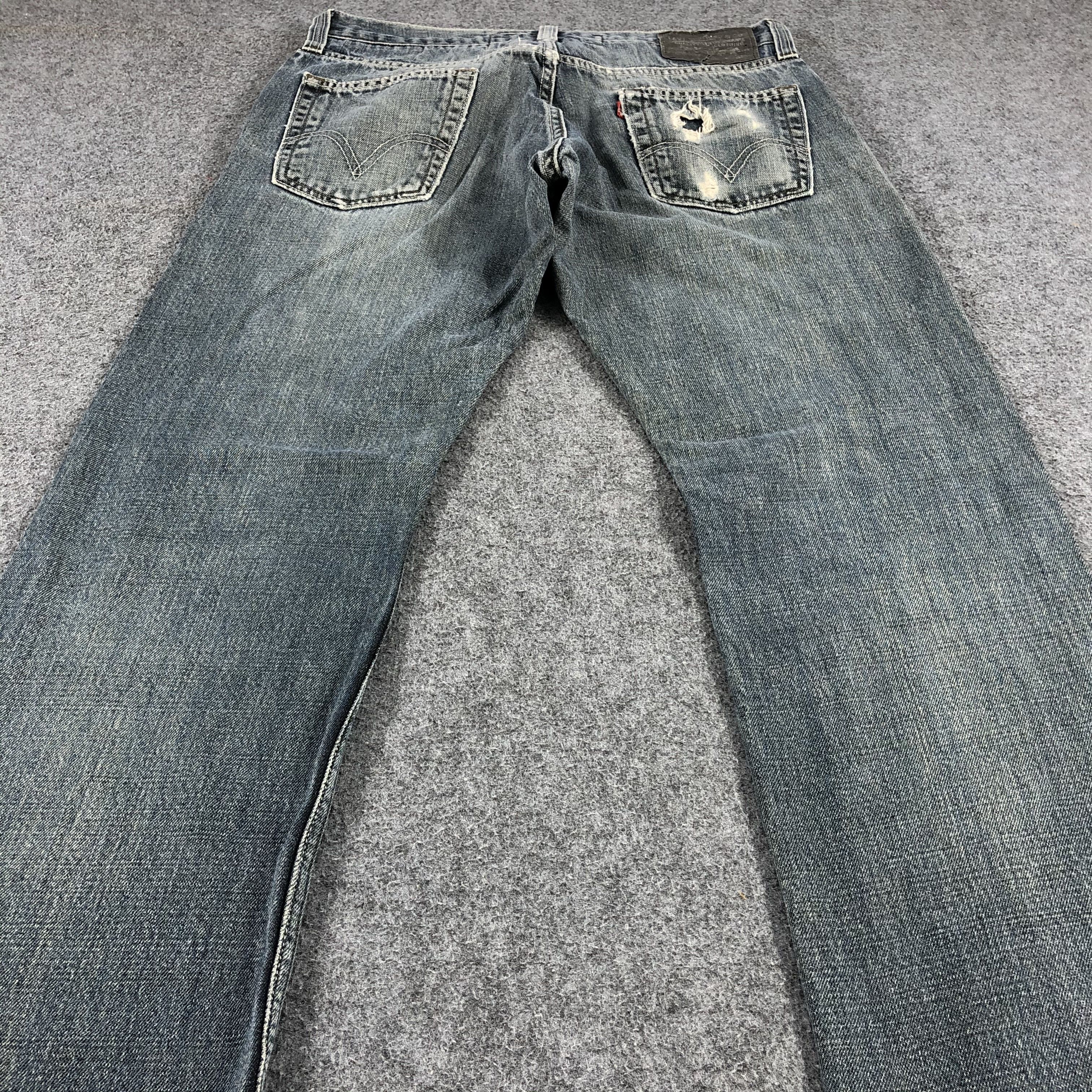 Levi's Faded Blue Vintage Levis 514 Jeans Distressed Denim-J1010 Size US 31 - 4 Thumbnail