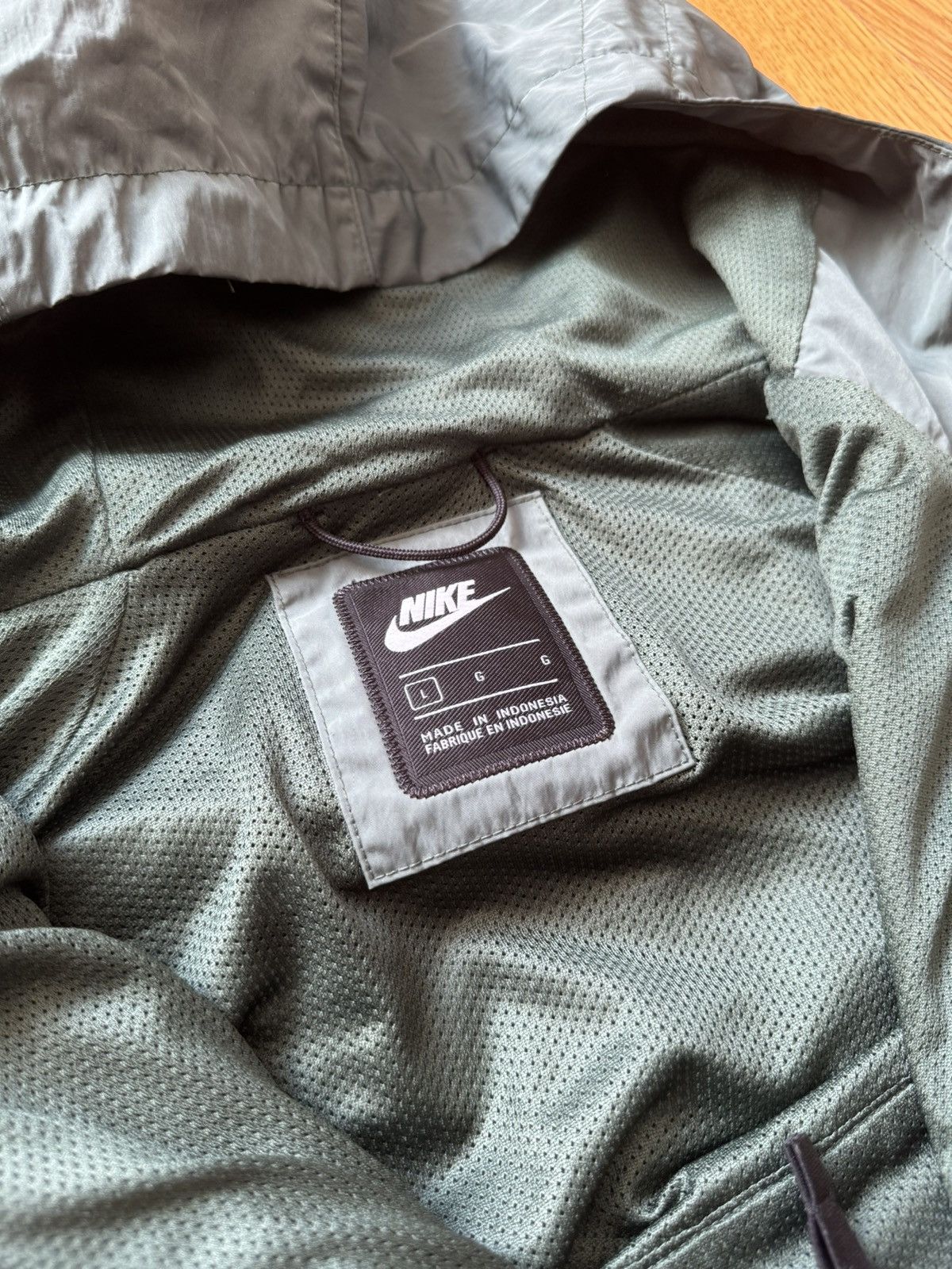 Nike Nike Windrunner - Green Size L Size US L / EU 52-54 / 3 - 4 Thumbnail