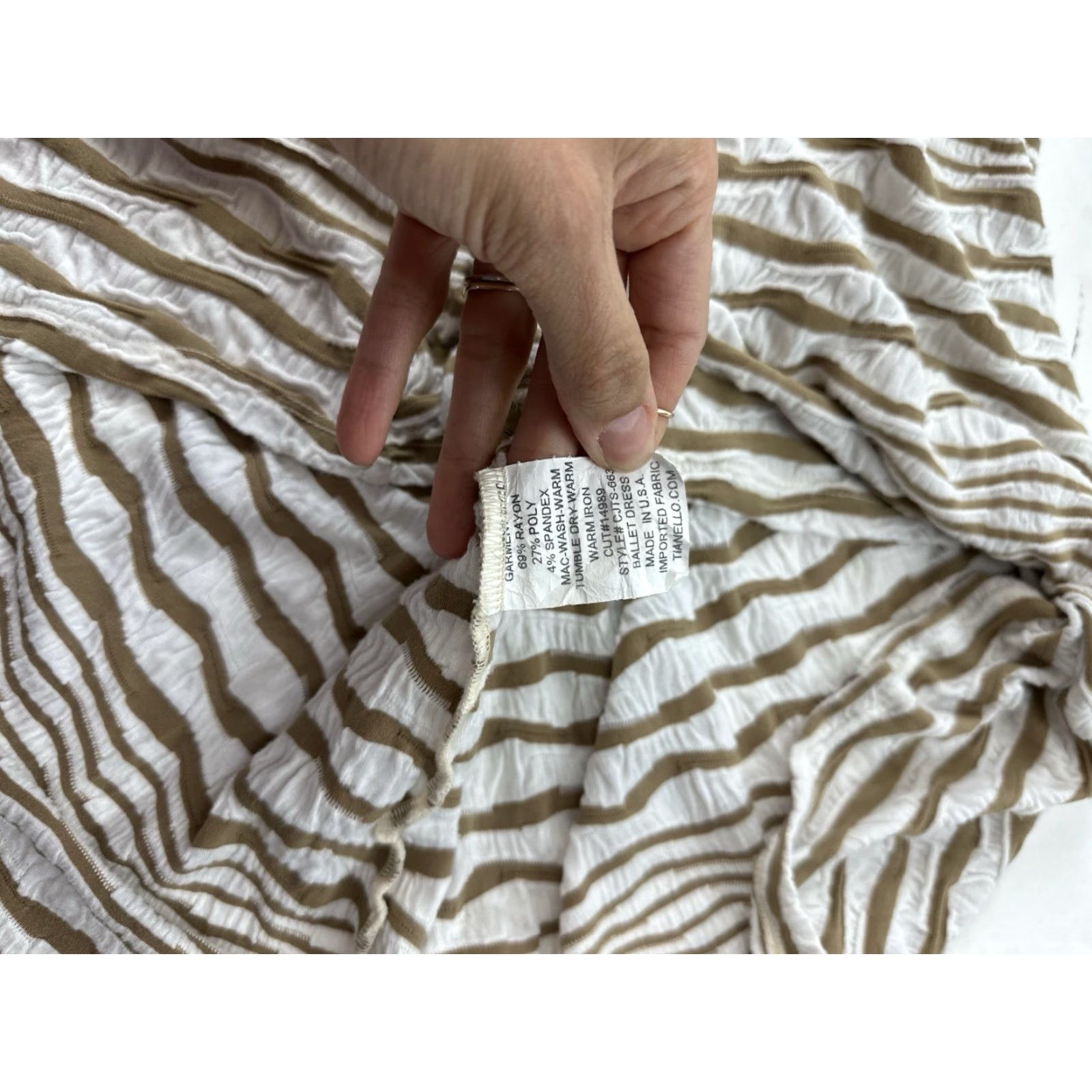 Vintage VINTAGE Tianello Dress Women’s XS Ivory Beige Long Sleeve Knit Midi Maxi Striped Bohemian Pattern Ruffle Crew Neck Pullover Casual Size XS / US 0-2 / IT 36-38 - 4 Thumbnail