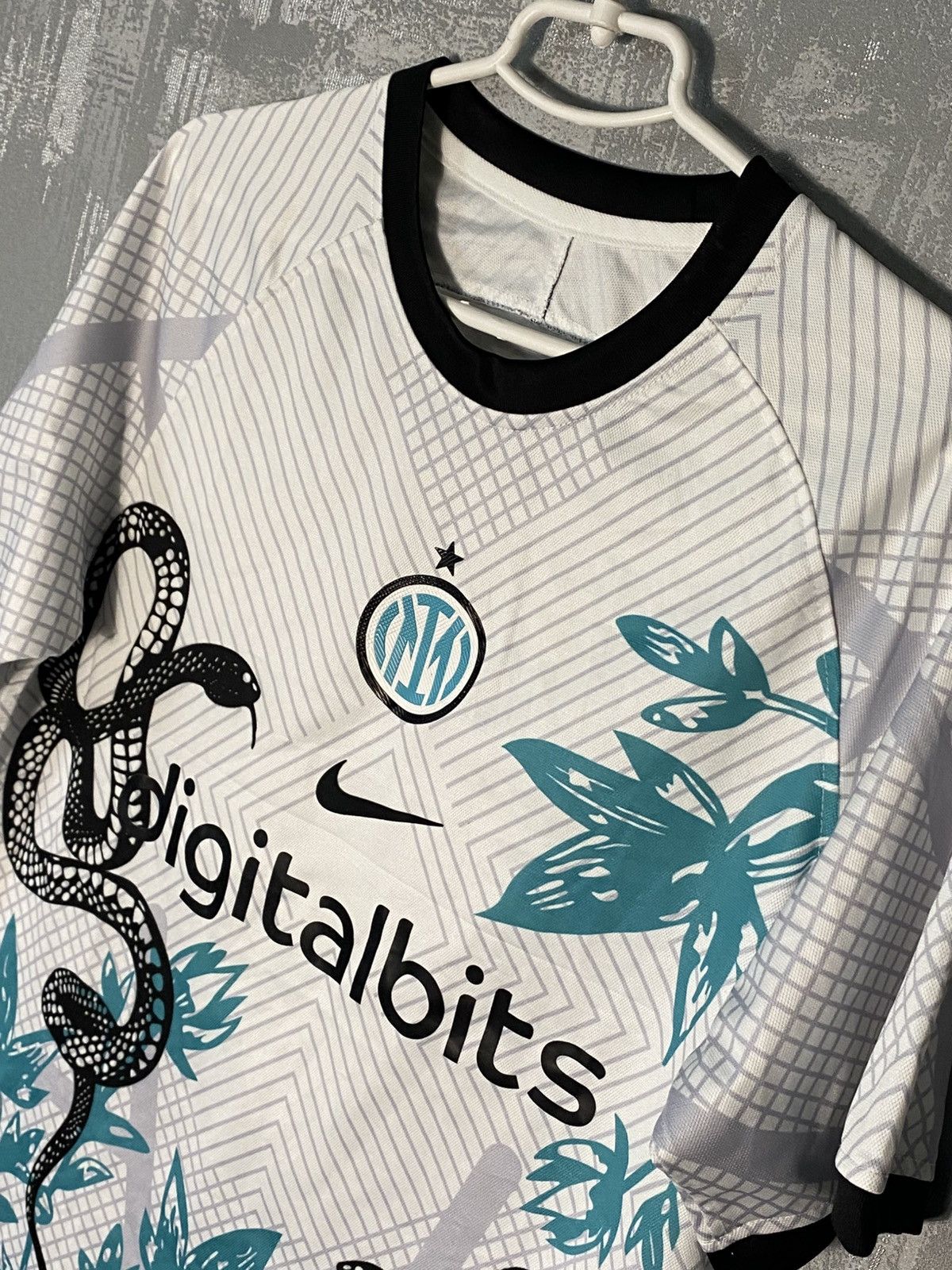 Nike 2024-2025 Inter Nike Soccer Football Jersey Kit Size M-L Size US M / EU 48-50 / 2 - 3 Thumbnail