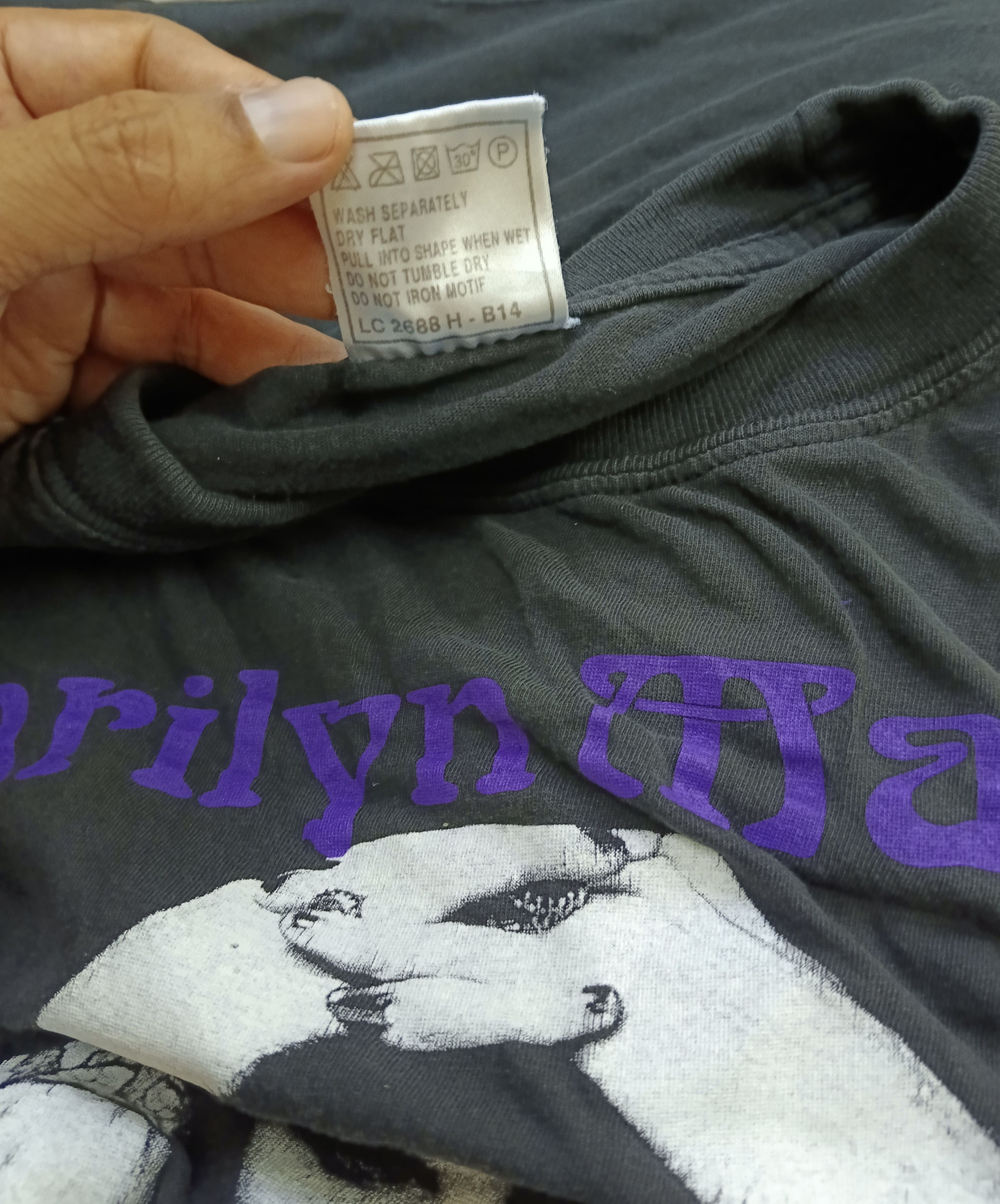 Band Tees VINTAGE 90s DISTRESSED MARLIYN MANSON T SHIRT Size US L / EU 52-54 / 3 - 5 Thumbnail