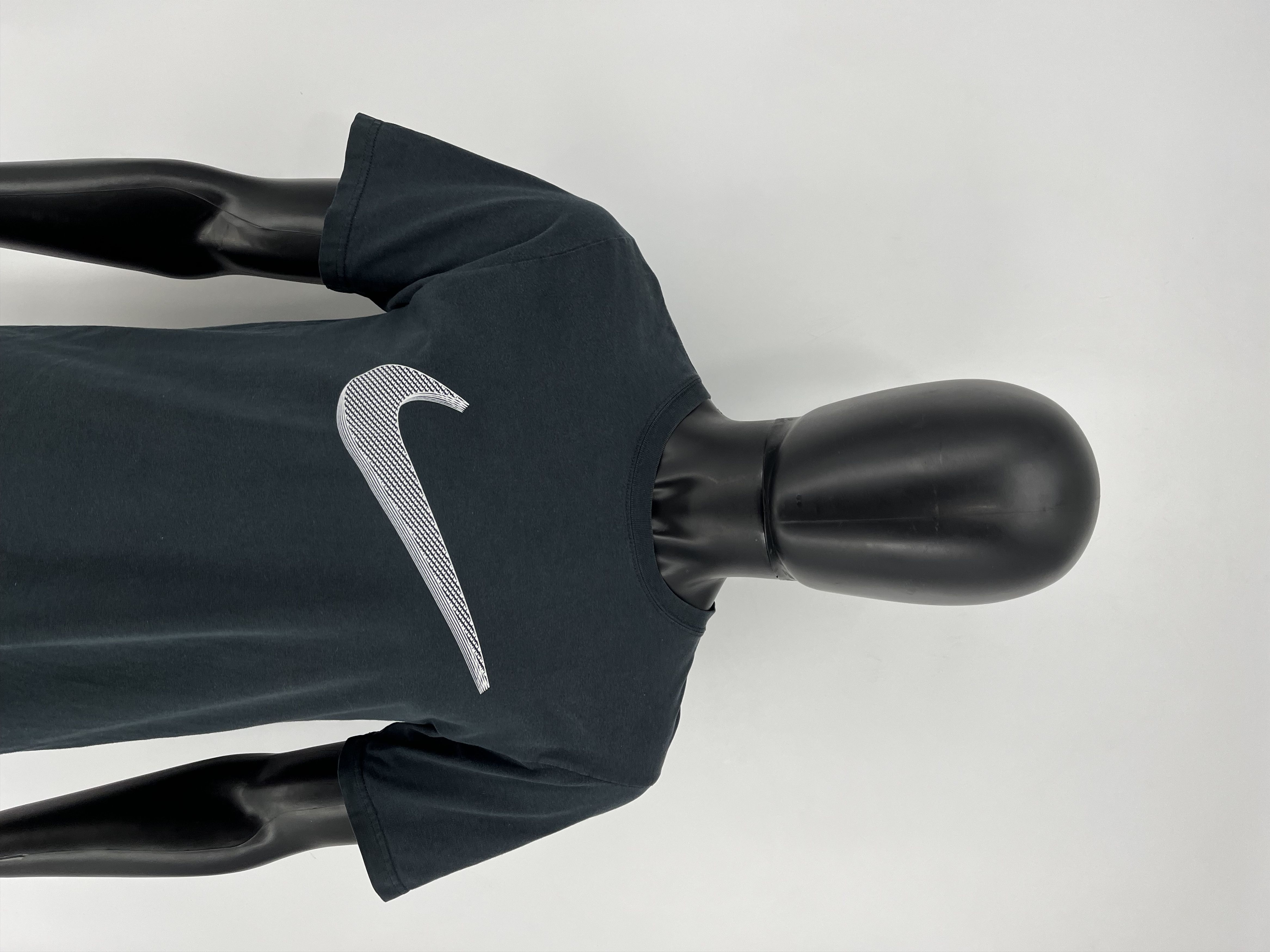 Nike Vintage Y2K Nike Big Swoosh T-Shirt Size US S / EU 44-46 / 1 - 3 Thumbnail