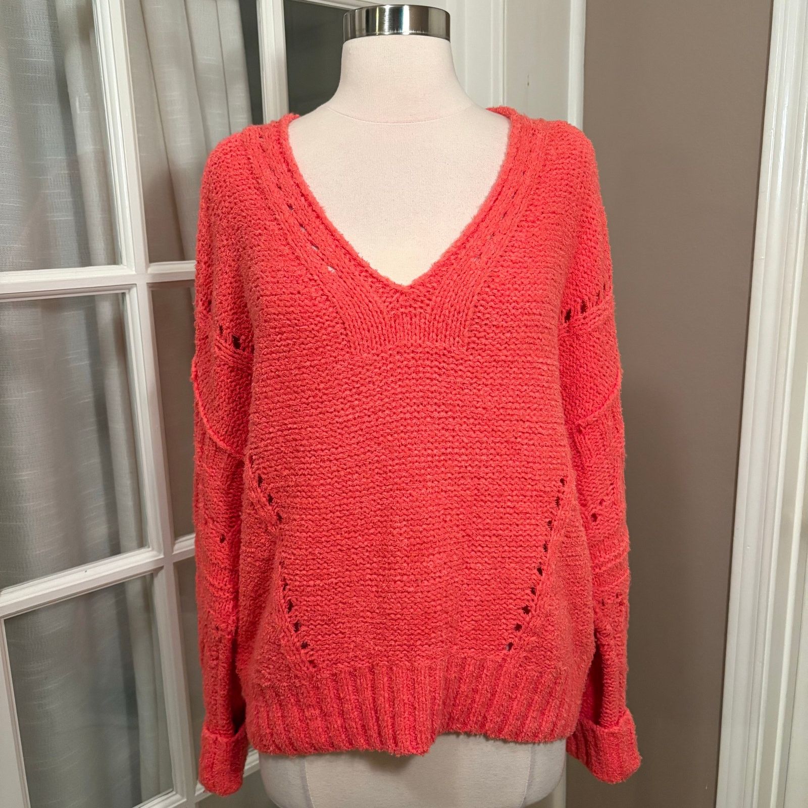Anthropologie Anthropologie Pilcro Oversized V-Neck Coral Knit Sweater XS Size XS / US 0-2 / IT 36-38 - 1 Thumbnail