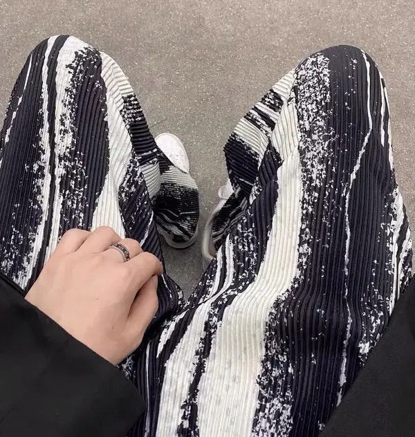 Other Korean fashion black tie-dye pleats pants trousers Size US 28 / EU 44 - 5 Thumbnail
