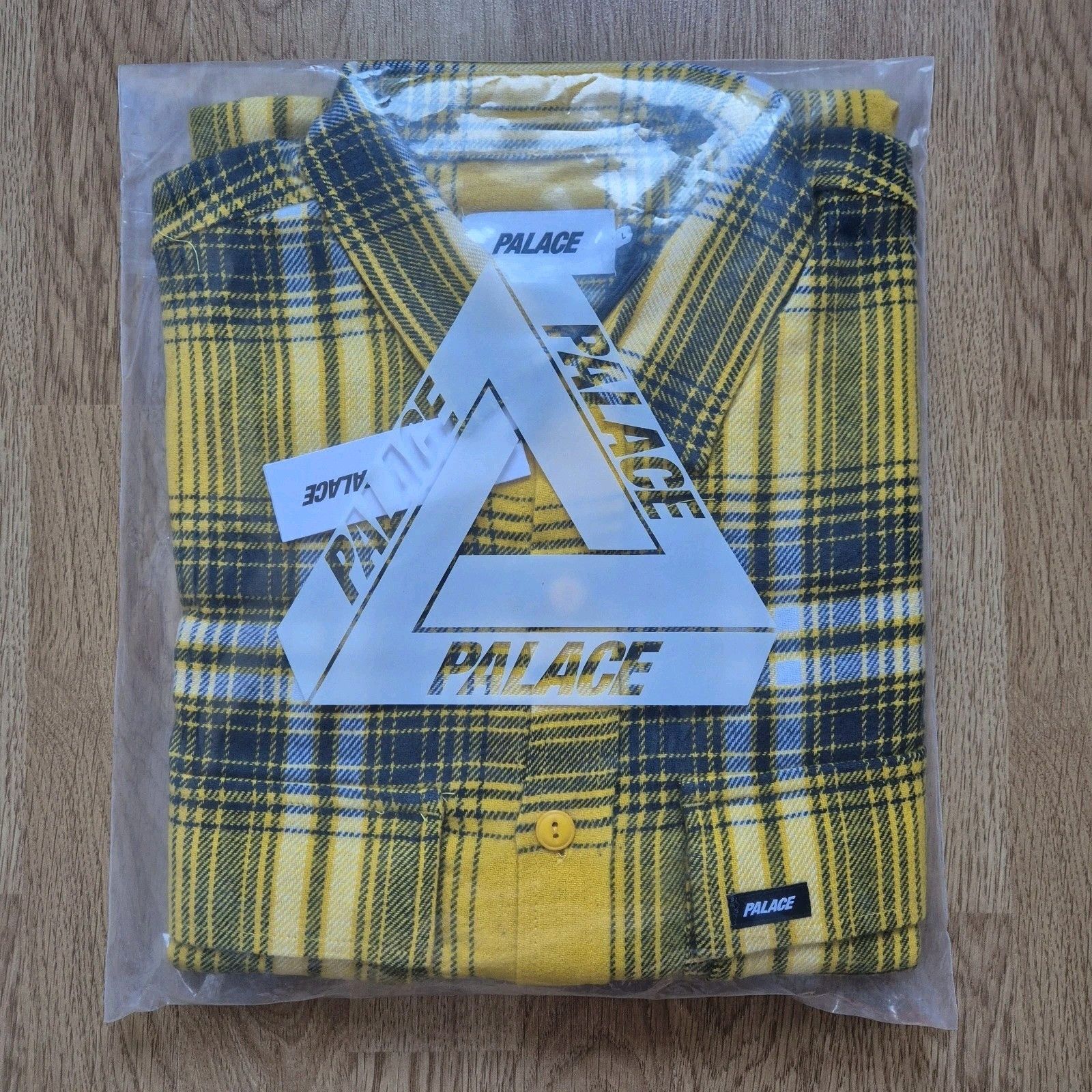 Palace Palace Check Shirt Yellow Large Brand New With Tags SS24 Size US L / EU 52-54 / 3 - 1 Thumbnail