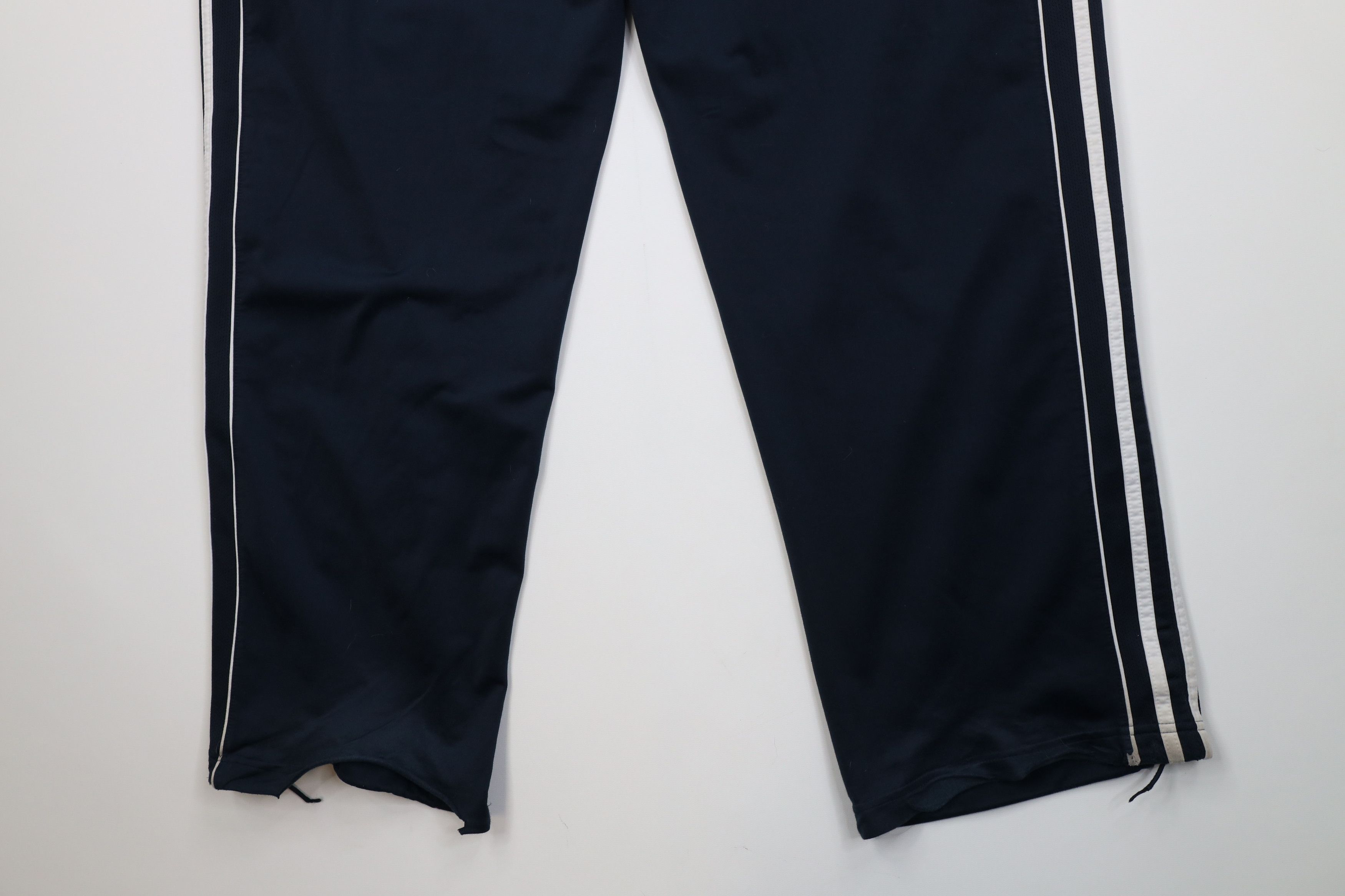 Adidas Vintage Y2K Adidas Spell Out Wide Leg Sweatpants Pants Blue Size US 38 / EU 54 - 16 Thumbnail