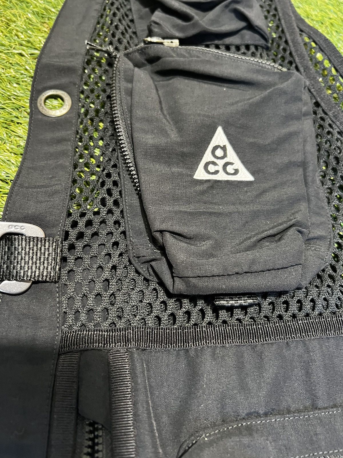 NIKE ACG UTILITY VEST