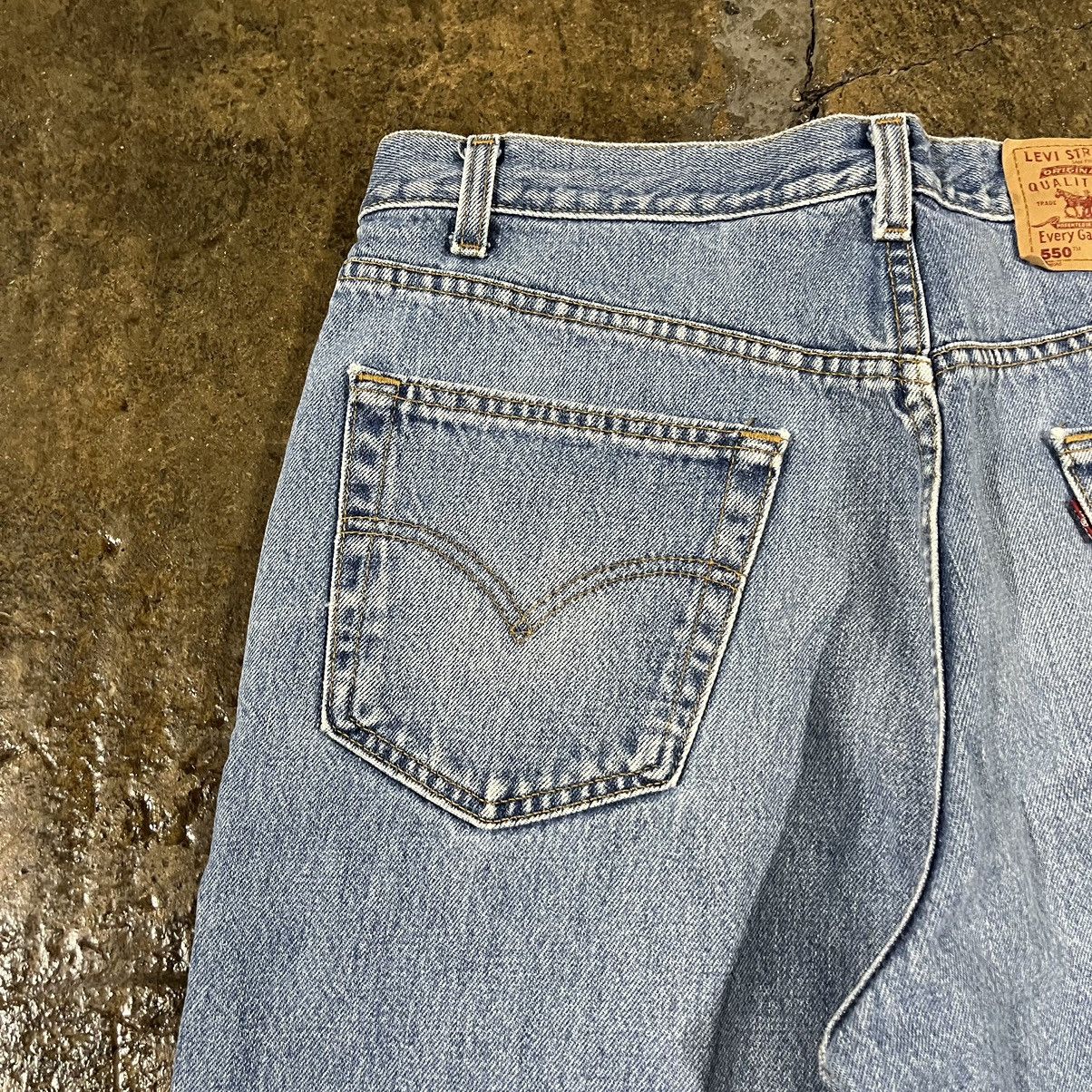 Levi's × Vintage Crazy Vintage 90s Levi's 550 Faded Essential Skater Jeans Size US 36 / EU 52 - 5 Thumbnail