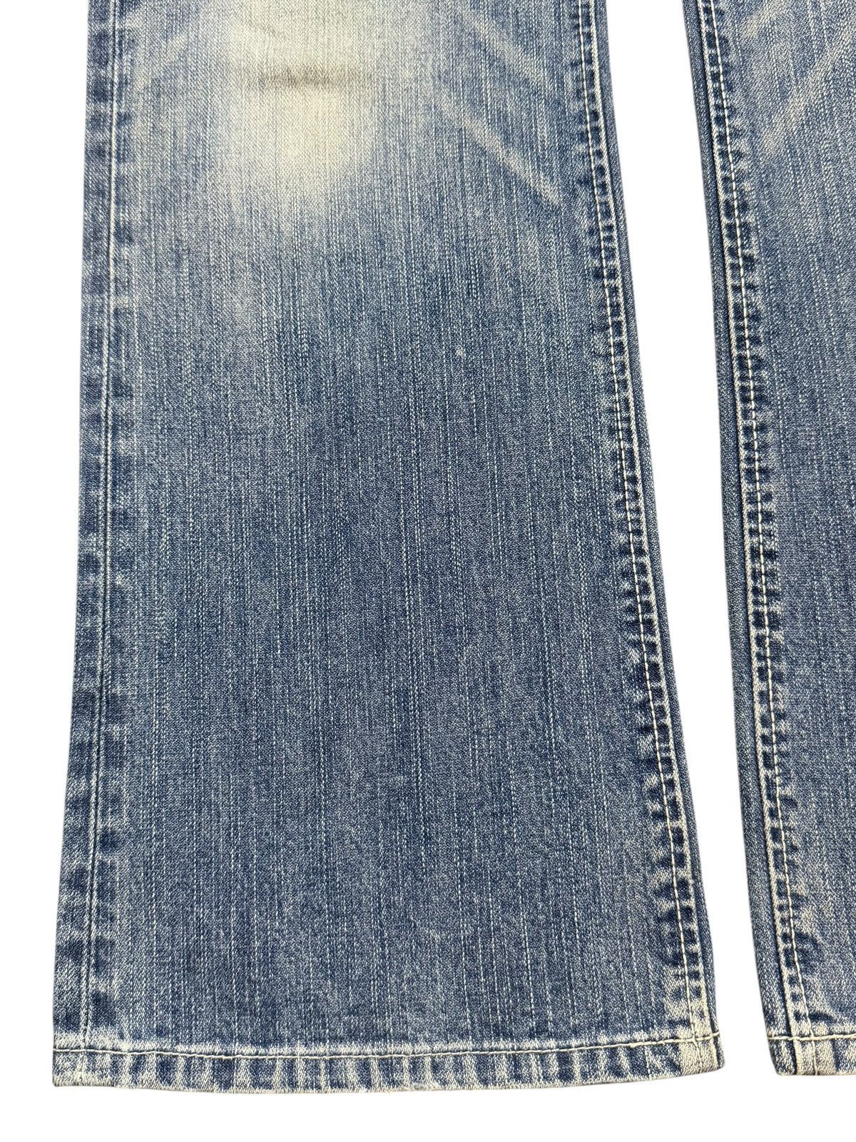 Wrangler Vintage 90s Wrangler Blue Faded Wash Wide Leg Bootcuts Jeans Size US 36 / EU 52 - 7 Thumbnail