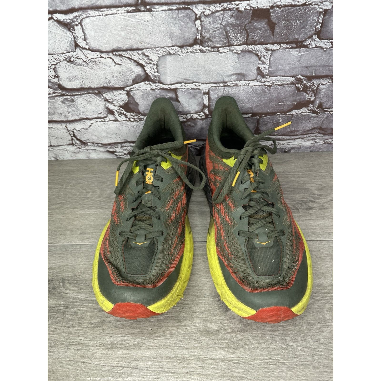 Hoka Hoka One Speedgoat 5 Thyme Fiesta Gray Fabric Red Yellow Gym Size US 12 / EU 45 - 17 Thumbnail