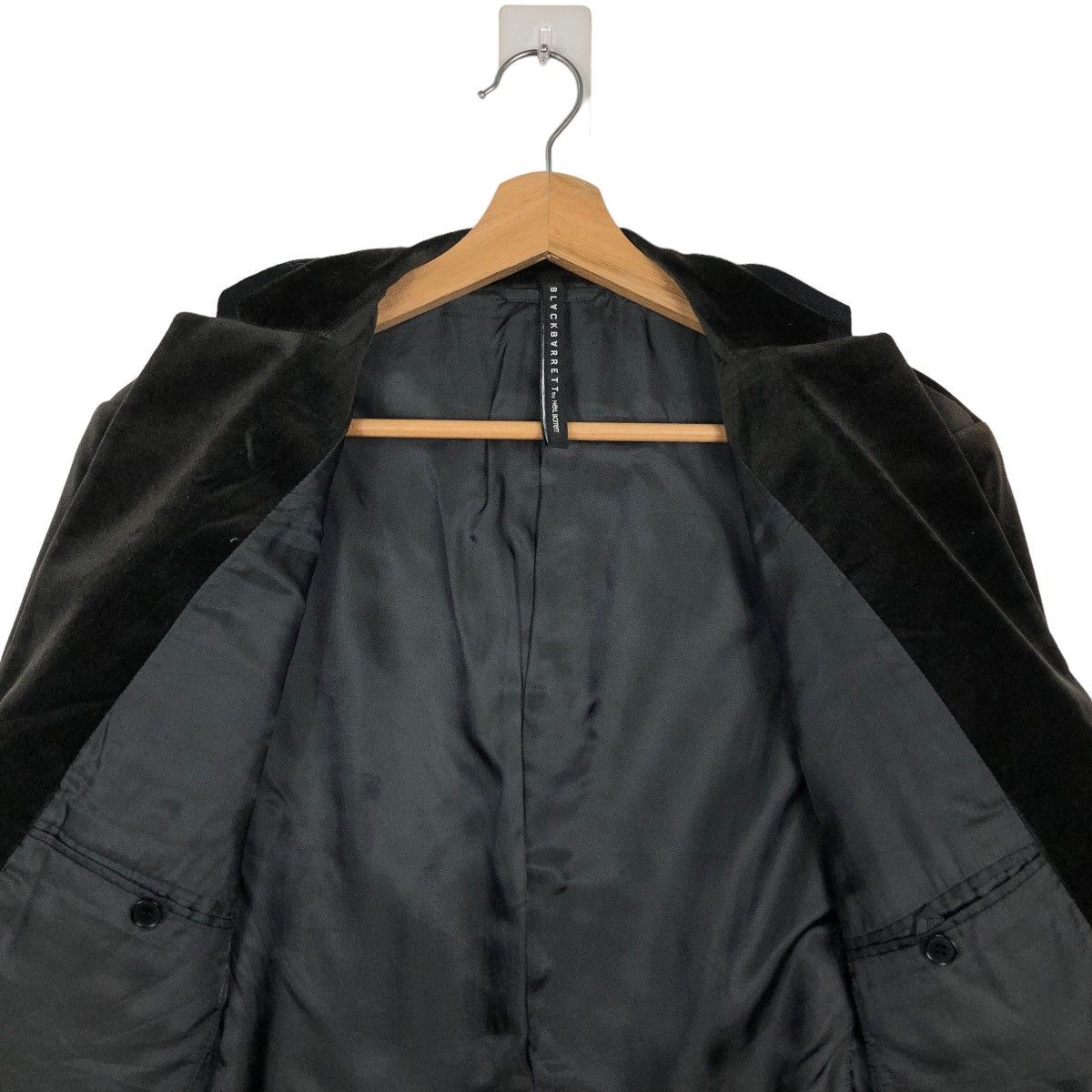 Black Barrett 90’s Black Barrett Neil Barrett Velvet Jacket Double Breast Size US M / EU 48-50 / 2 - 11 Thumbnail