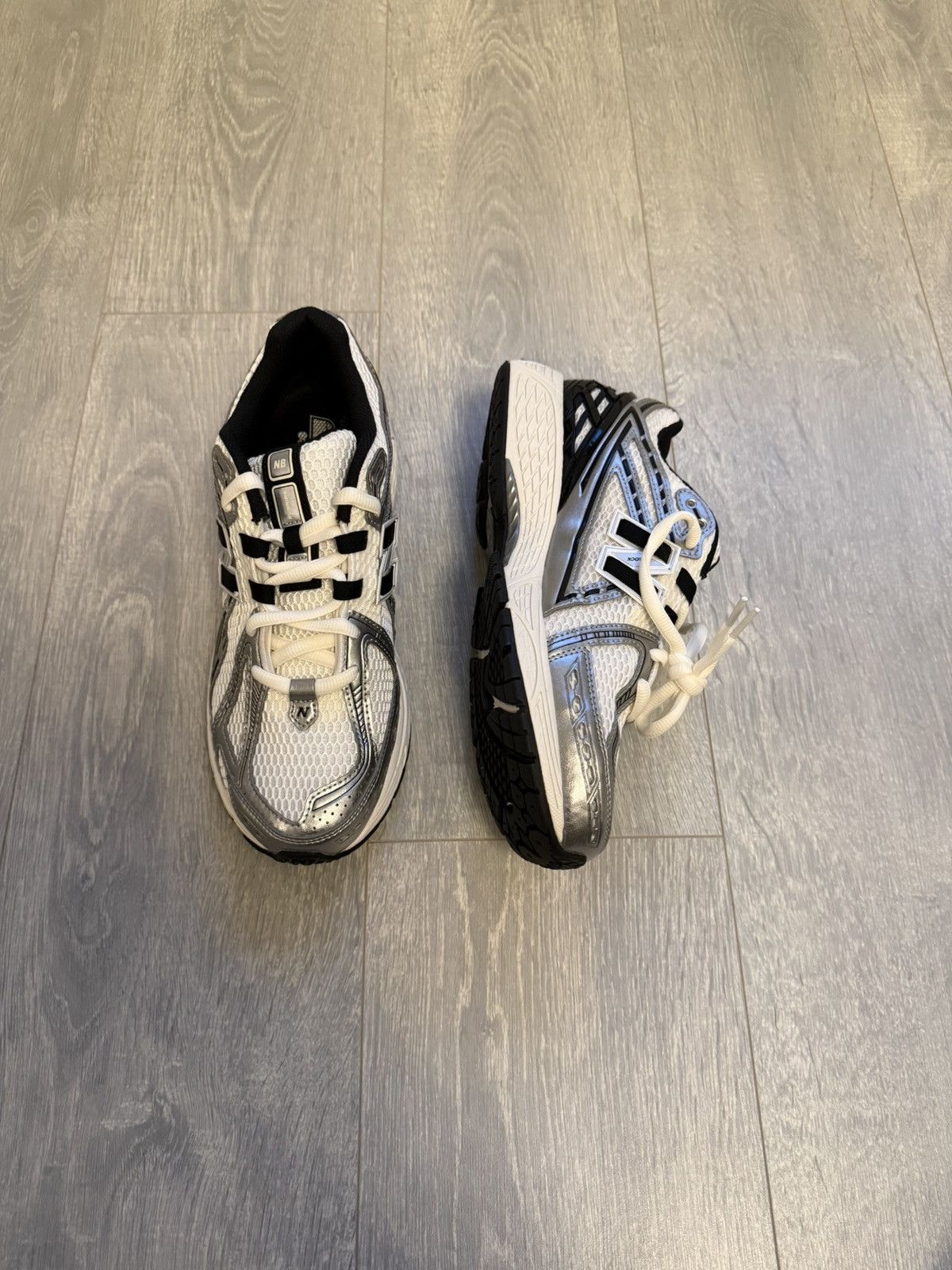 New Balance New Balance White Black 1906R Mens Streetwear Trainers 10 Size US 9.5 / EU 42-43 - 10 Thumbnail