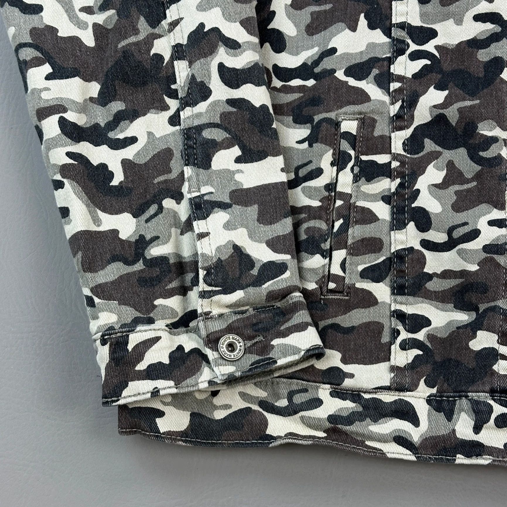 White Mark Whitemark Jacket Women's 2XL Military Camo Denim Trucker Stretch Outdoor Casual Denim Jacket Cargo Camouflage Trucker Casual Womens 2XL Blue Navy Size XXL / US 16-18 / IT 52-54 - 2 Thumbnail