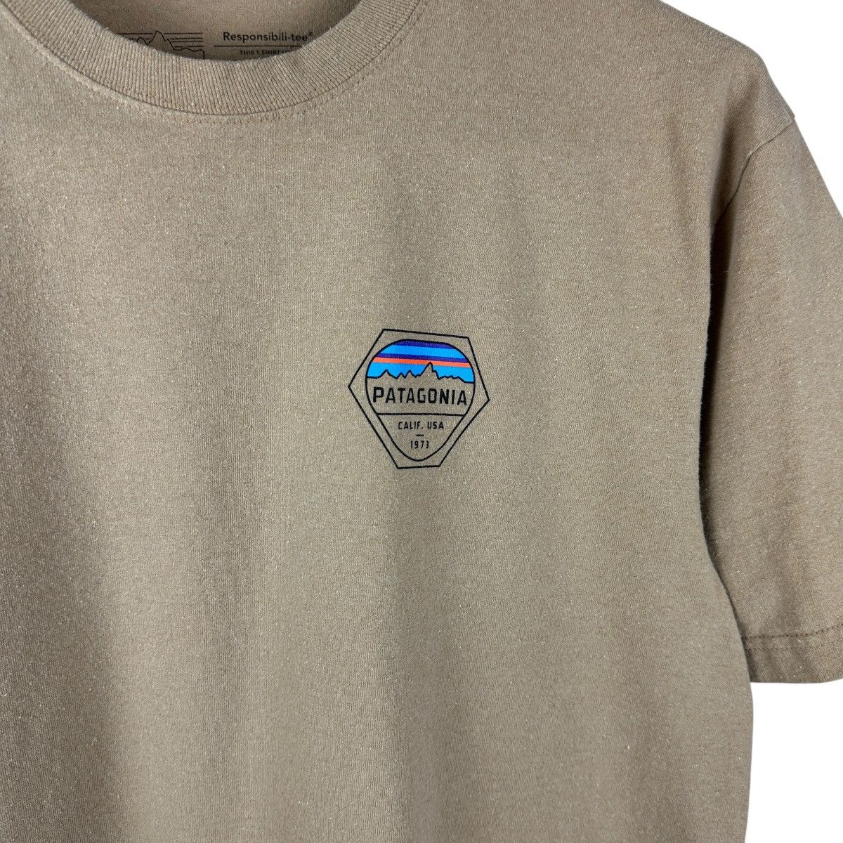 Patagonia Mens Y2K Patagonia Small Logo Graphic Shirt Size US M / EU 48-50 / 2 - 3 Thumbnail