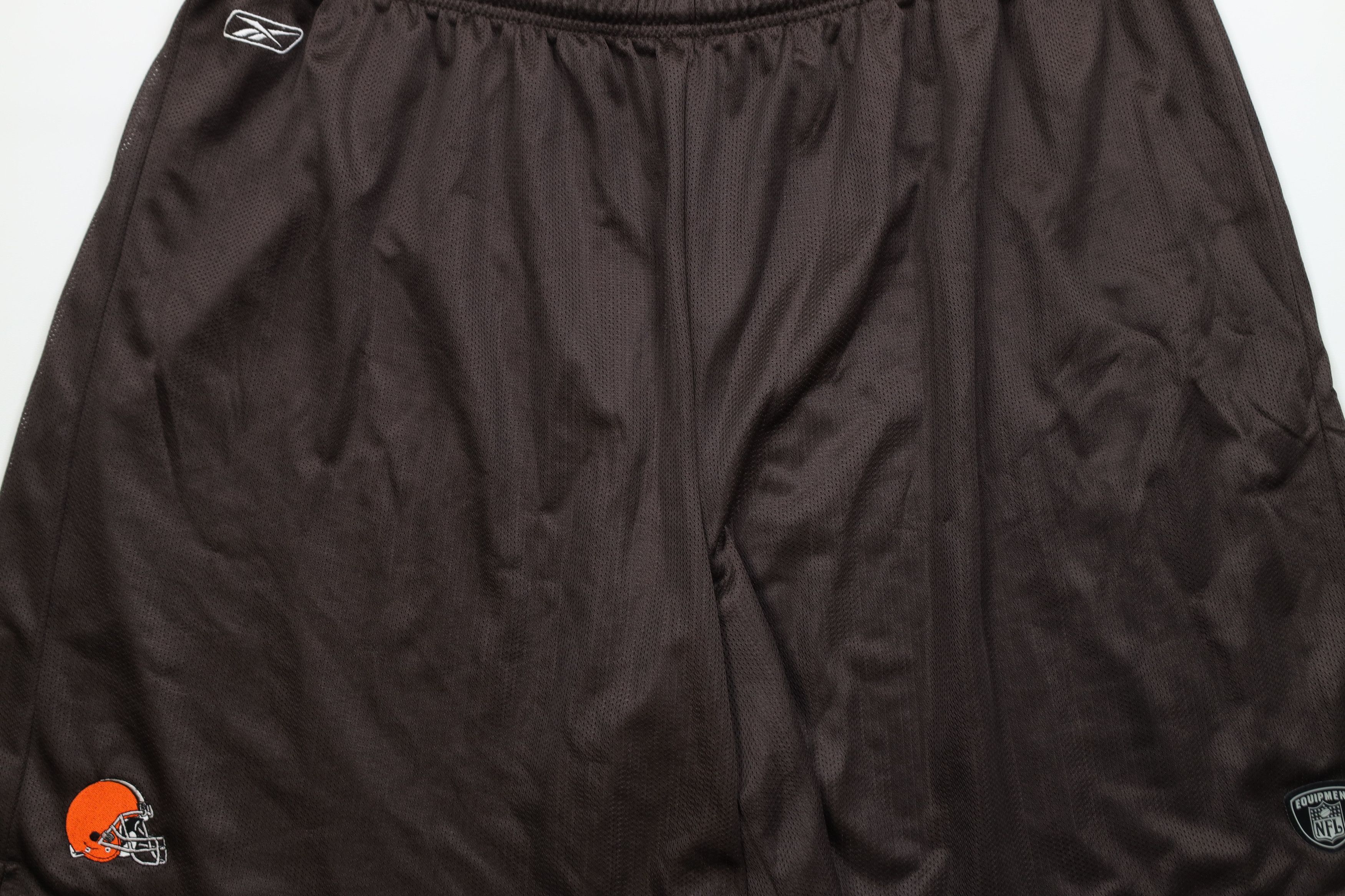 Reebok Vintage Reebok Cleveland Browns Football Mesh Shorts Brown Size US 42 / EU 58 - 3 Thumbnail