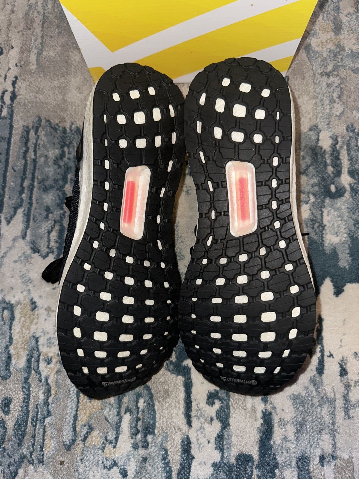 Adidas Adidas UltraBOOST 19 Size US 11 / EU 44 - 5 Thumbnail