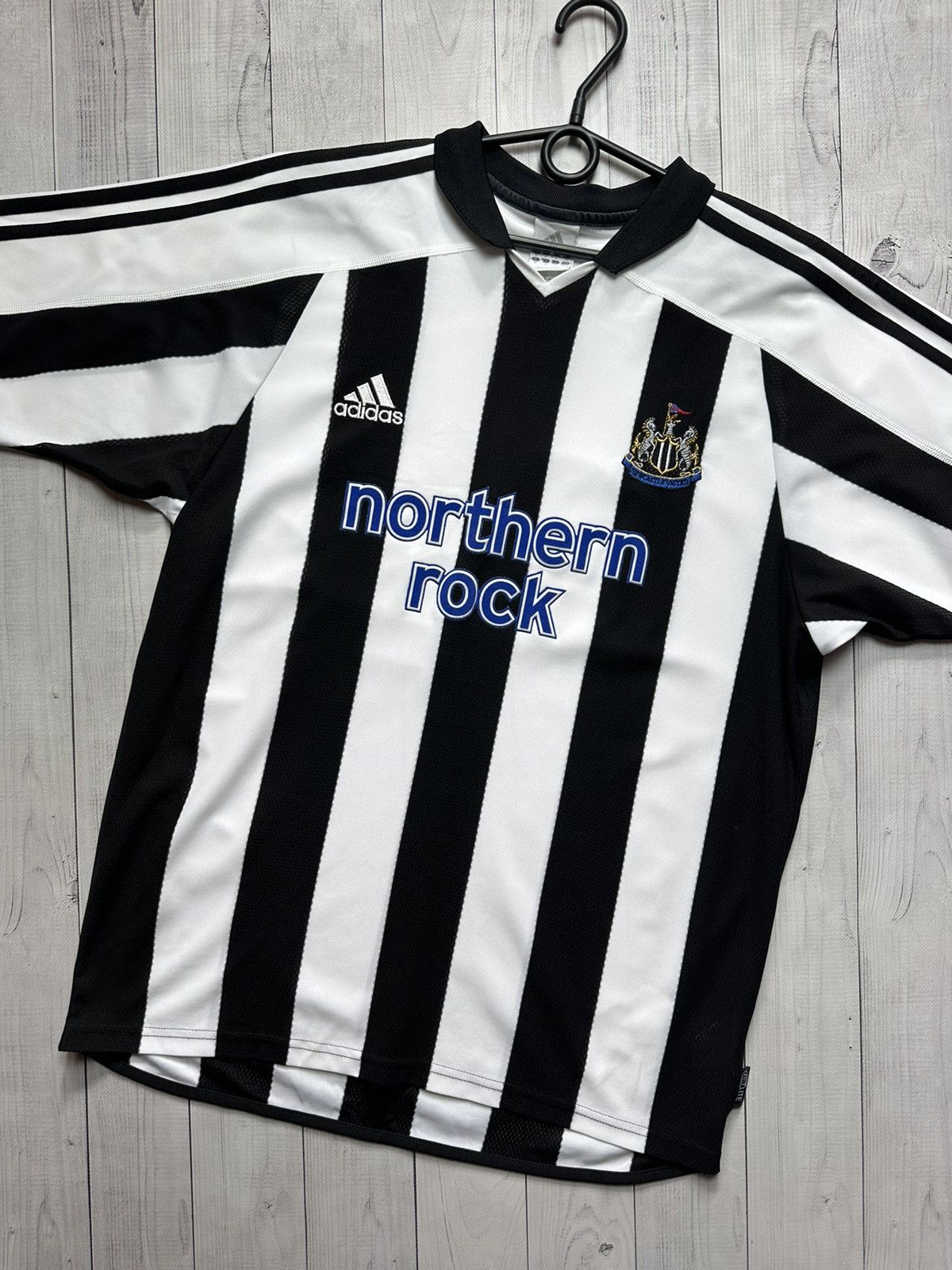Adidas × Vintage Vintage adidas new Castle United soccer jersey size M Size US M / EU 48-50 / 2 - 2 Thumbnail