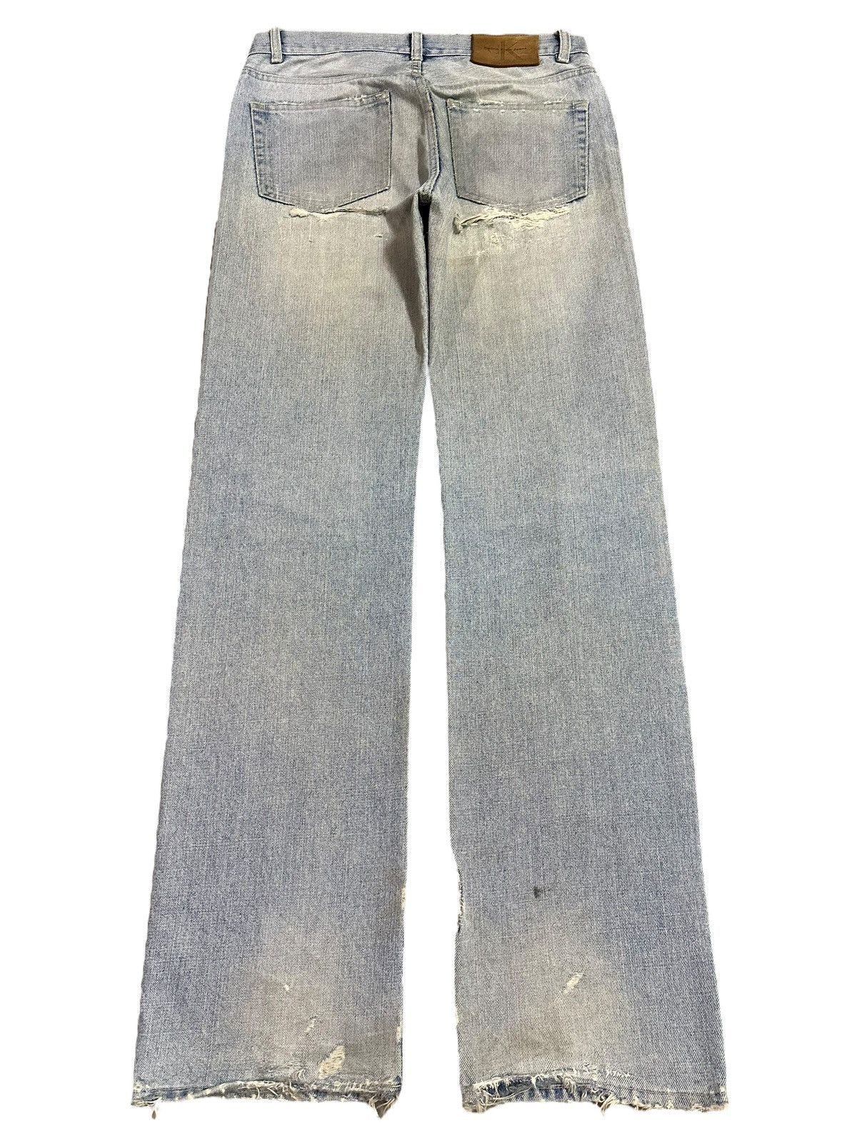 Calvin Klein Vintage Calvin Klein Faded Wash Style Distressed Loose Jeans Size US 32 / EU 48 - 2 Thumbnail