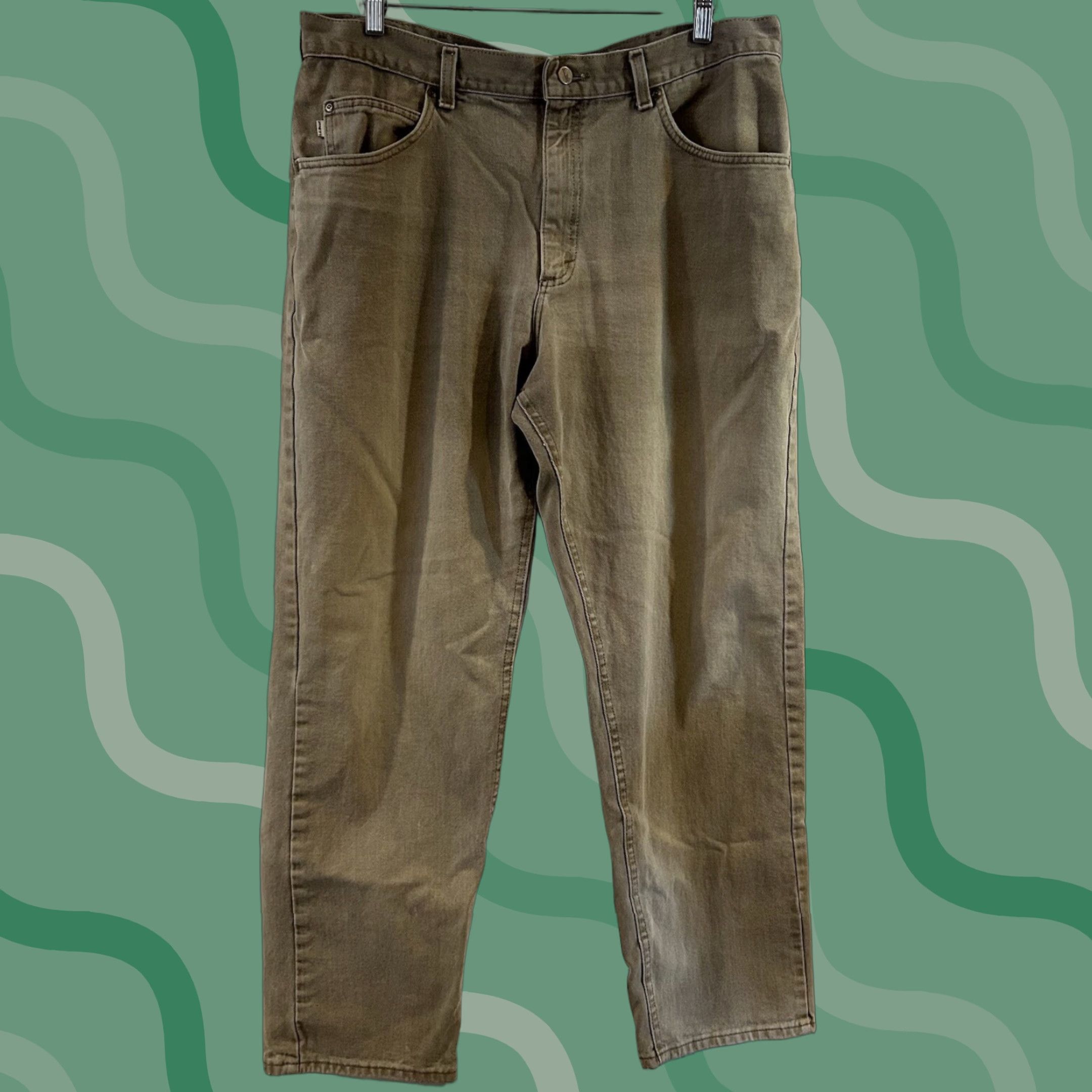Vintage VINTAGE L.L. Bean Jeans 40X32 Brown Double L Leather Tab Made in USA Denim 5-Pocket Regular Fit Men Straight Jeans Short Description Size US 40 / EU 56 - 1 Thumbnail