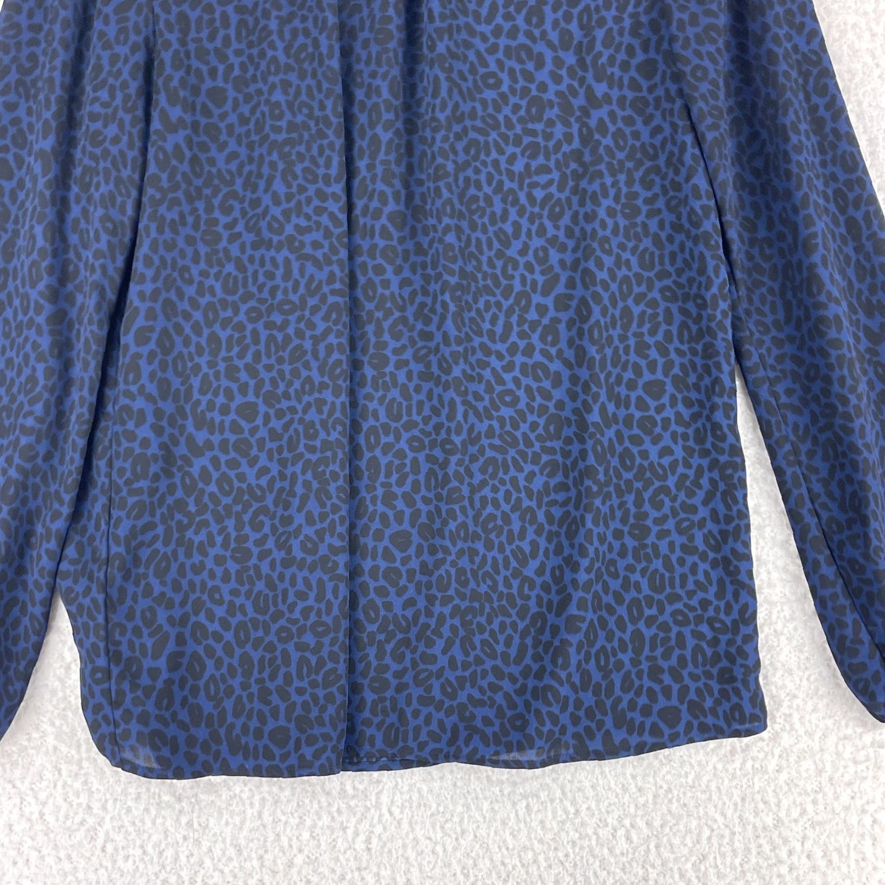 Ann Taylor Ann Taylor LOFT Shirt Women Small Blue Animal Print Long Sleeve Lightweight Size S / US 4 / IT 40 - 6 Thumbnail