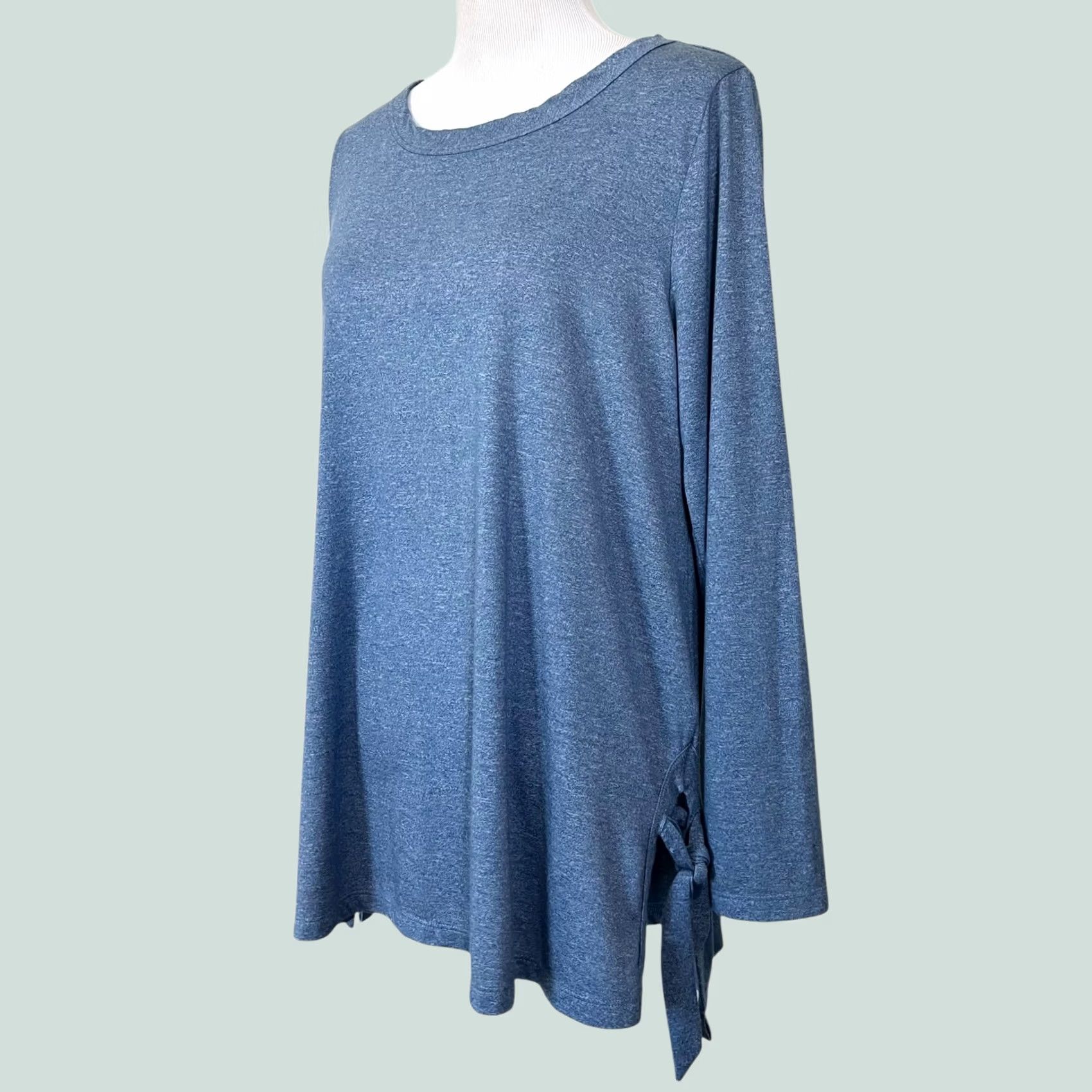 Soft Surroundings Soft Surroundings Tie The Knot Tunic Top Blue Soft Stretch Lightweight Women’s L Shirt Long Sleeve Blue Womens L Tunic T-Shirt-Style Size L / US 10 / IT 46 - 1 Thumbnail
