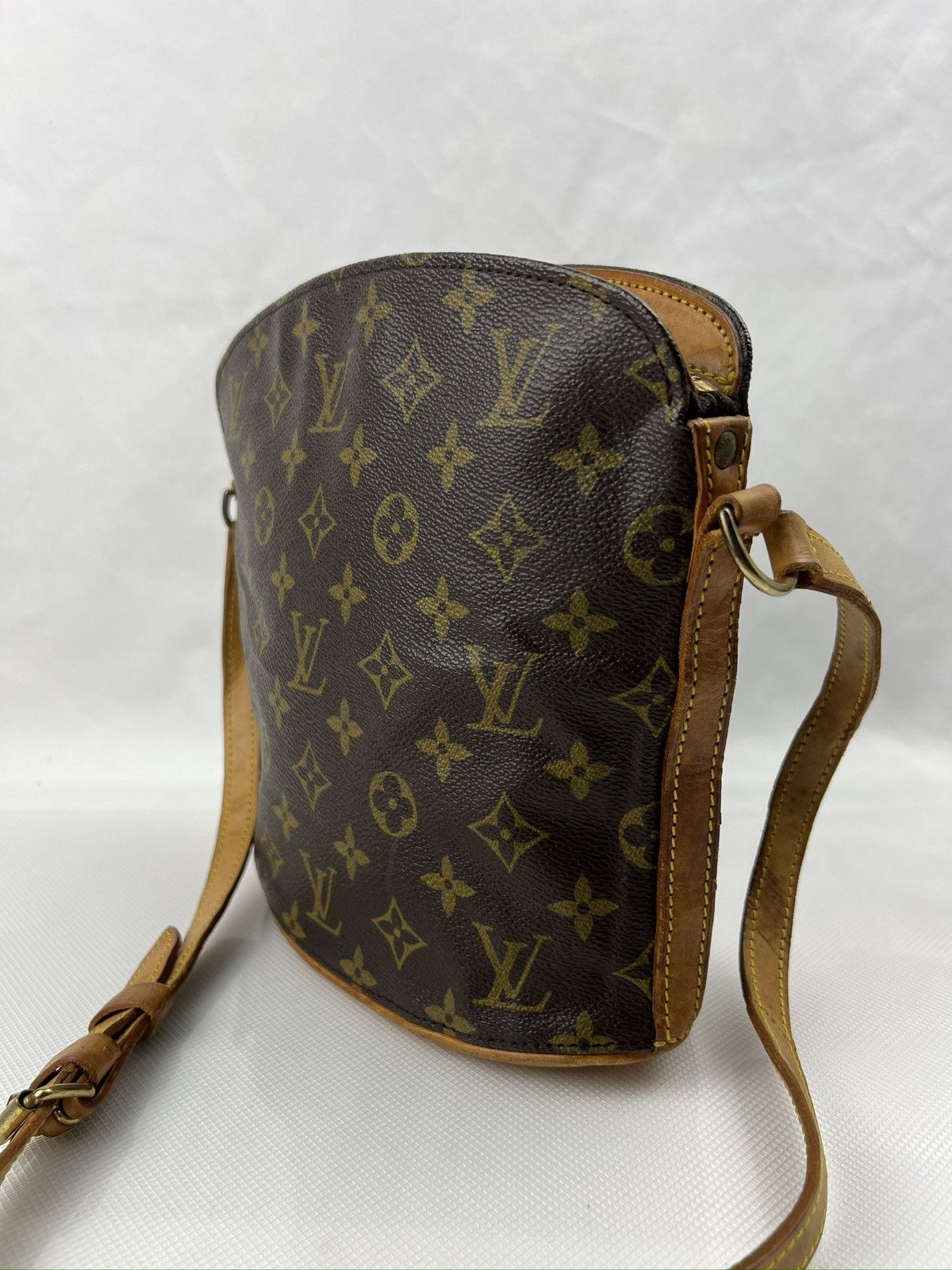 Louis Vuitton Authentic Vintage Louis Vuitton DROUOT Crossbody Bag Size ONE SIZE - 3 Thumbnail