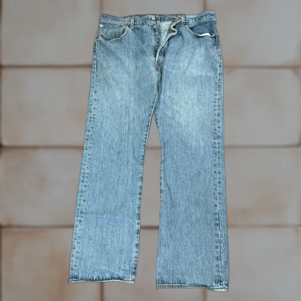 Levi's Levis 501 Jeans Mens 36x30 Blue Light Wash Straight Button Fly Cotton 38x30 Tag Size US 36 / EU 52 - 1 Thumbnail