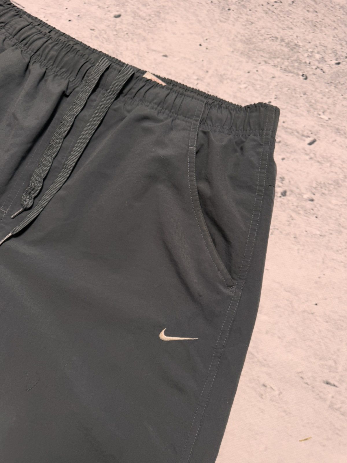 Nike × Vintage NIKE VINTAGE BASIC LOGO OVERSIZE BAGGY PANTS Size US 34 / EU 50 - 4 Thumbnail