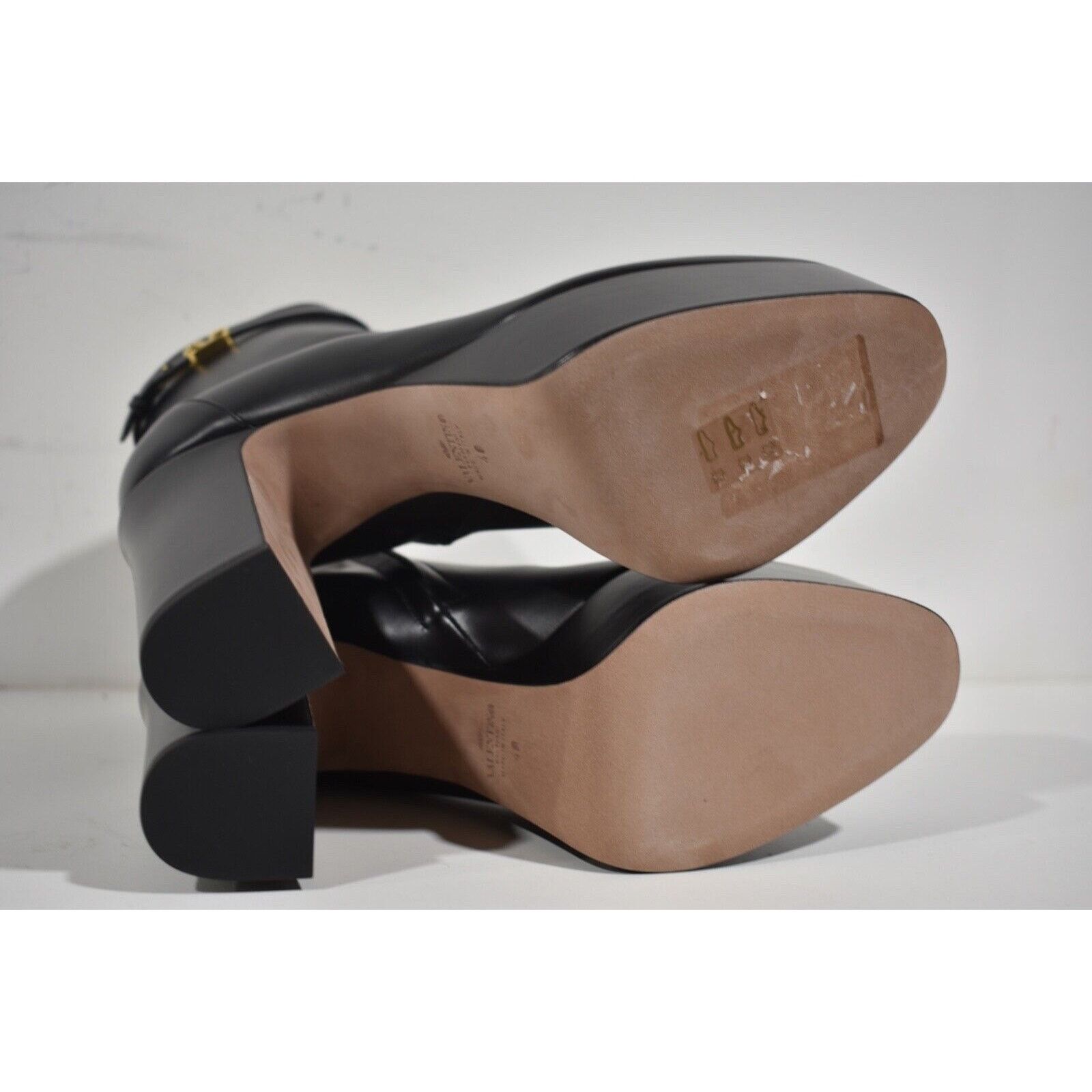 Valentino Valentino Tan-go 120 Black Leather Short Ankle Block Heel Size US 10 / IT 40 - 12 Thumbnail