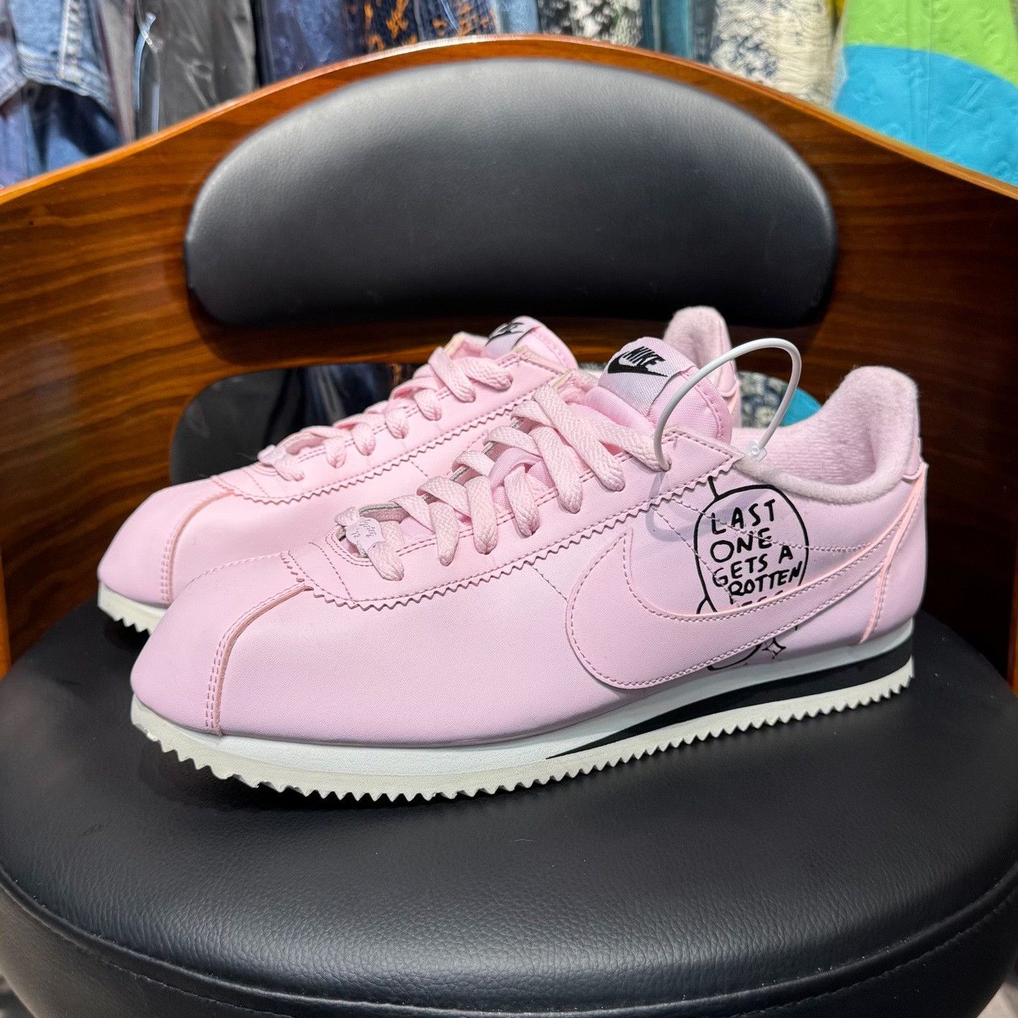 Nike Nike Collab Pink Lowtop Sneakers 11 Men Size US 11 / EU 44 - 1 Thumbnail