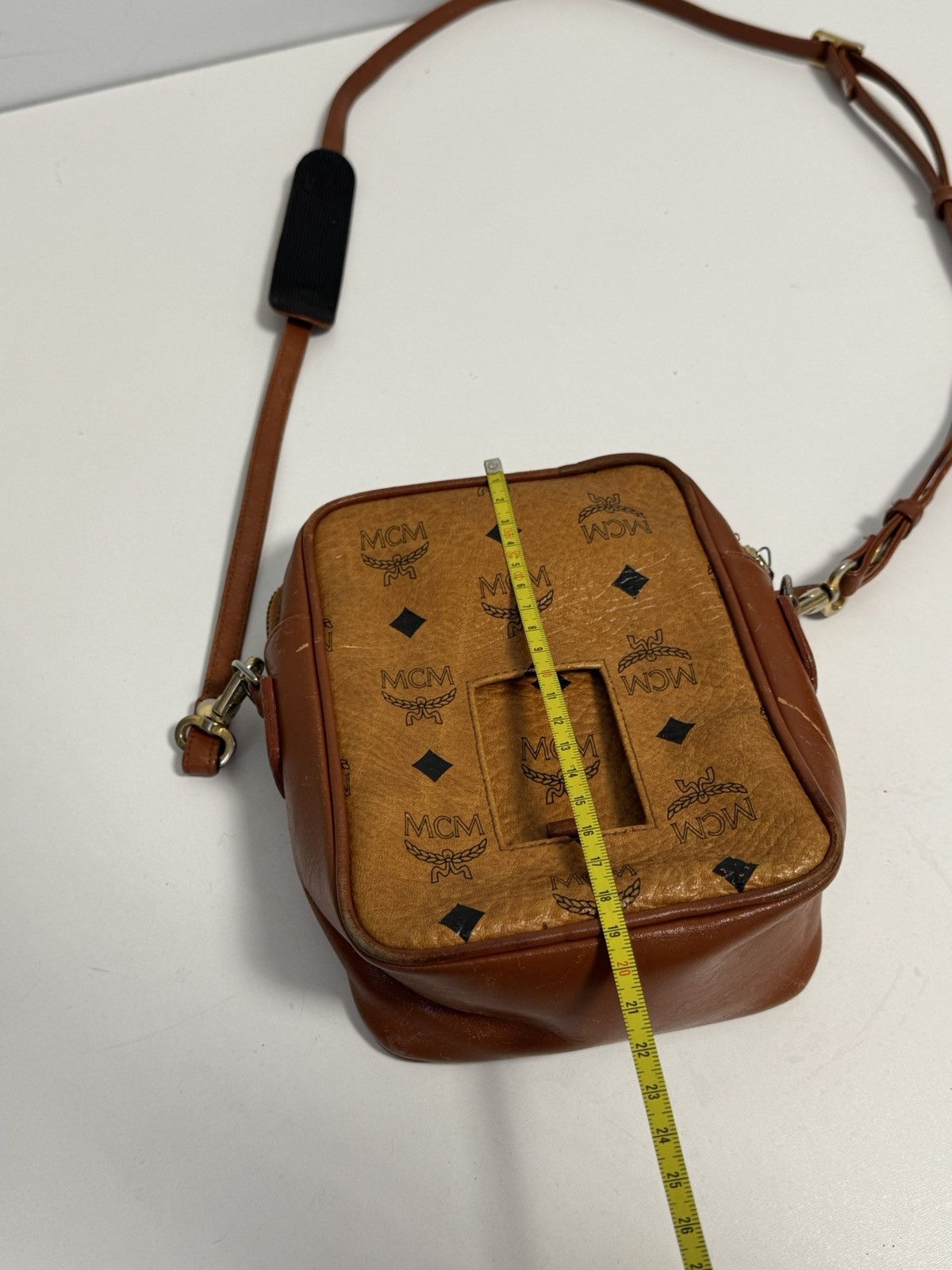 MCM MCM Visetos Shoulder Bag Crossbody Bag Brown Logo Leather Size ONE SIZE - 24 Thumbnail