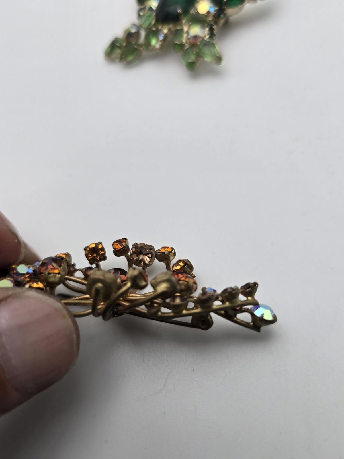 Aurora Shoe Company Vintage Austria Amber AB Rhinestone Spray Brooch Size ONE SIZE - 2 Thumbnail