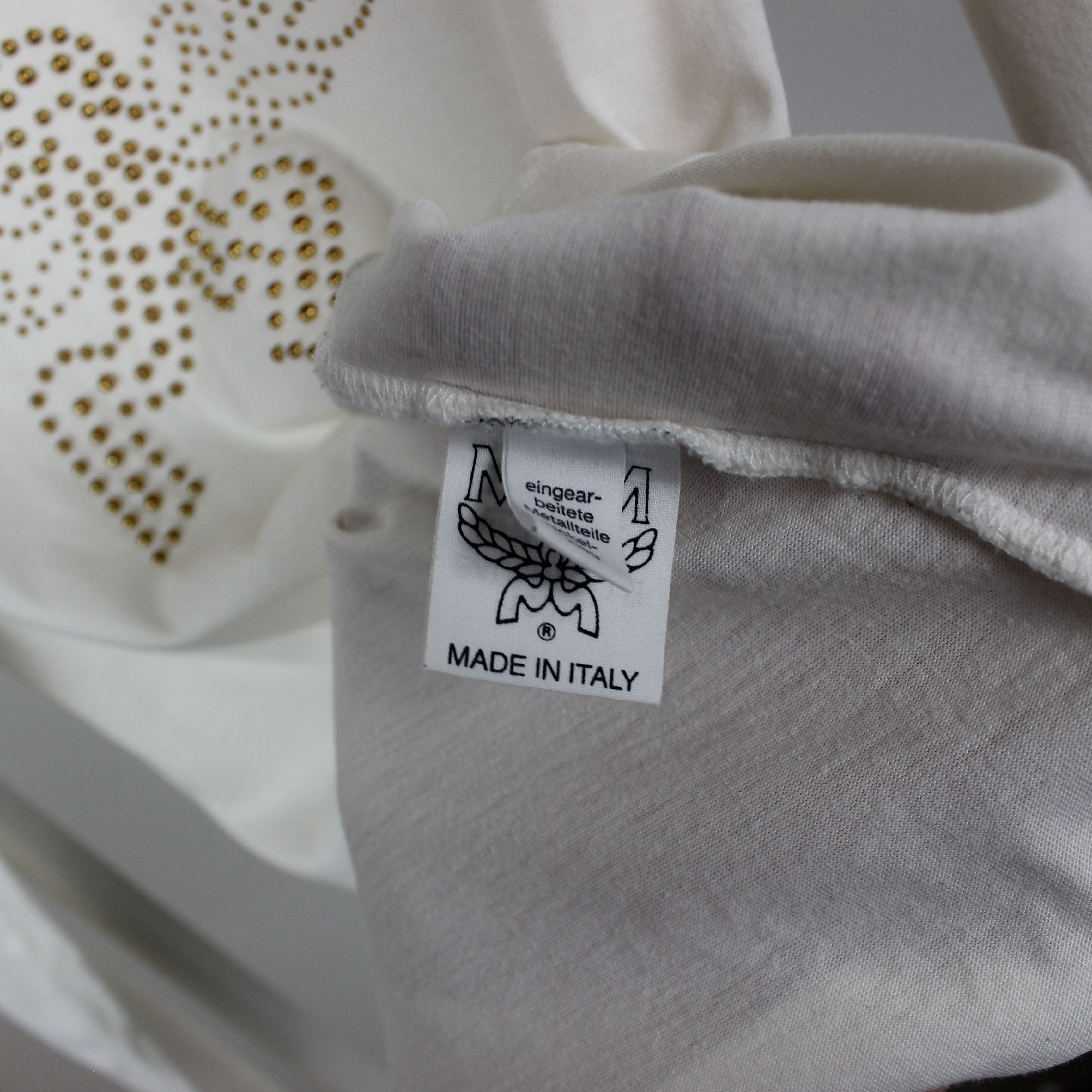 MCM Mcm jumper men big logo centr M L white Size L / US 10 / IT 46 - 9 Thumbnail