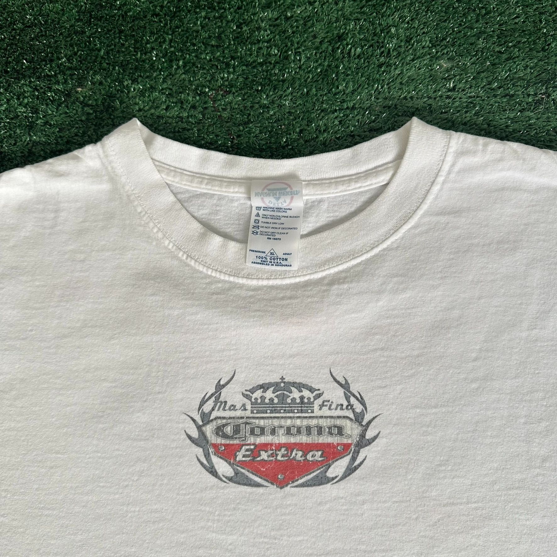 Vintage Vintage 2003 Corona Extra Pin Up Girl T-Shirt Boxy Y2K Surf Size US XL / EU 56 / 4 - 6 Thumbnail
