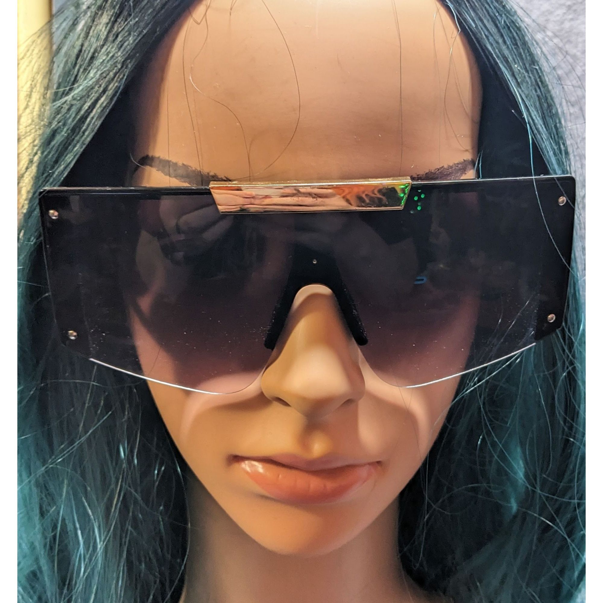 Other Black And Gold Chunky Futuristic Shield Lens Sunglasses Size ONE SIZE - 8 Thumbnail