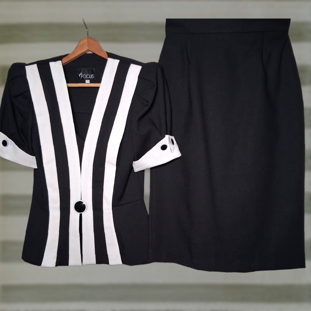 Vintage VINTAGE First Focus 1990s Outfit/Set Skirt Top 2 Piece Black White Office Wear Women 7/8 Midi Pencil 90s 80s Career Wear Size M / US 6-8 / IT 42-44 - 1 Thumbnail