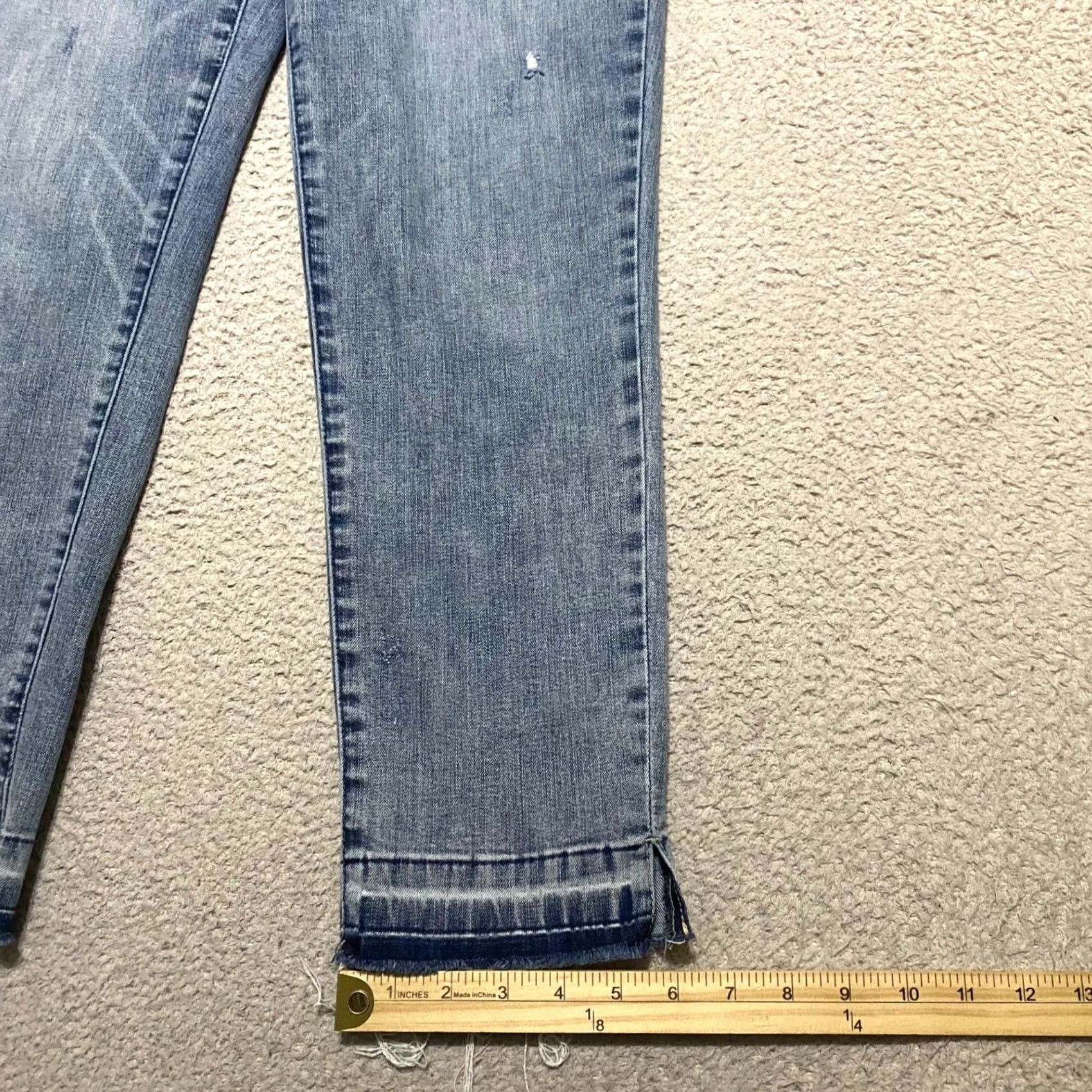 Vintage Wit & Wisdom Jeans Womens 8 Blue Denim Mid Rise Ankle Distressed Raw Hem City 90s Mens Womens Girls Size 30" / US 8 / IT 44 - 5 Thumbnail