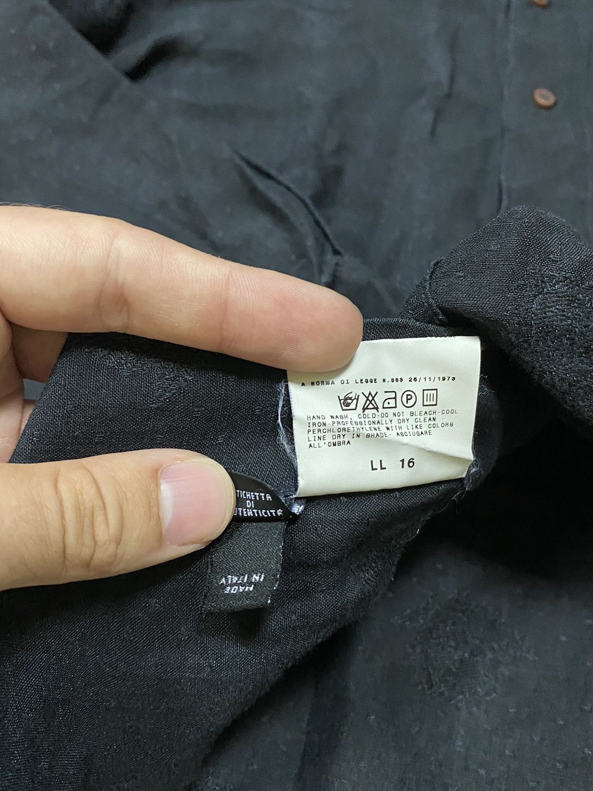 Versace Versace monogram linen vintage shirt buttons Size US XL / EU 56 / 4 - 9 Thumbnail