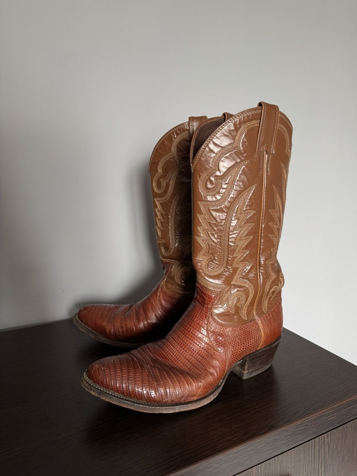 Justin Boots Vintage Justin Boots Brown Mid Calf Leather Cowboy Size9 USA Size US 9 / EU 42 - 1 Thumbnail