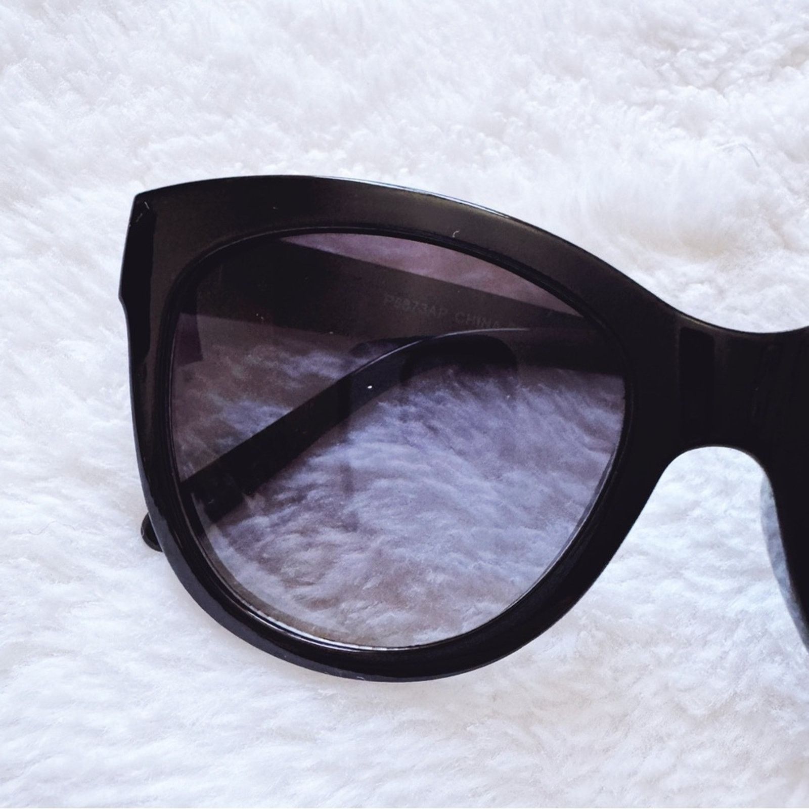 Other Mina Black Chic Sunglasses Size ONE SIZE - 3 Thumbnail